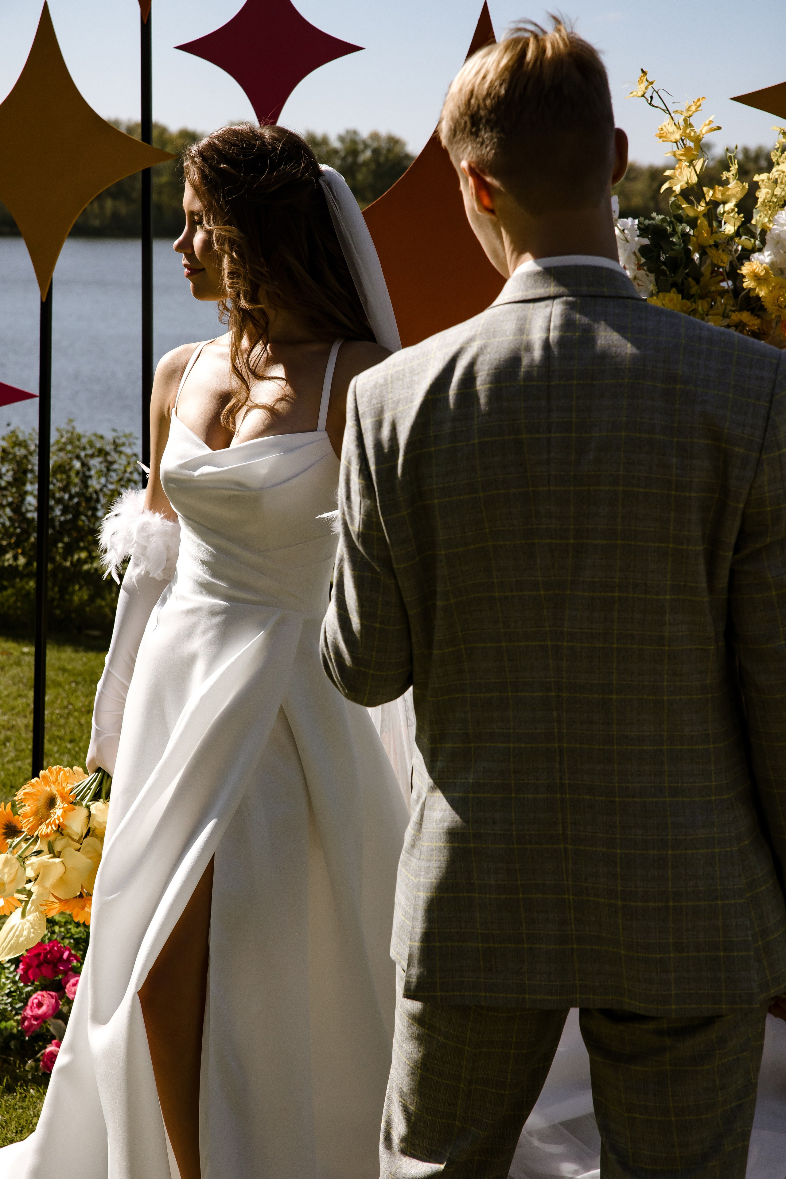 Яркая свадьба в «Нет на карте» в Самаре. Свадебный и семейный фотограф в Самаре и Тольятти | Елена Топанцева