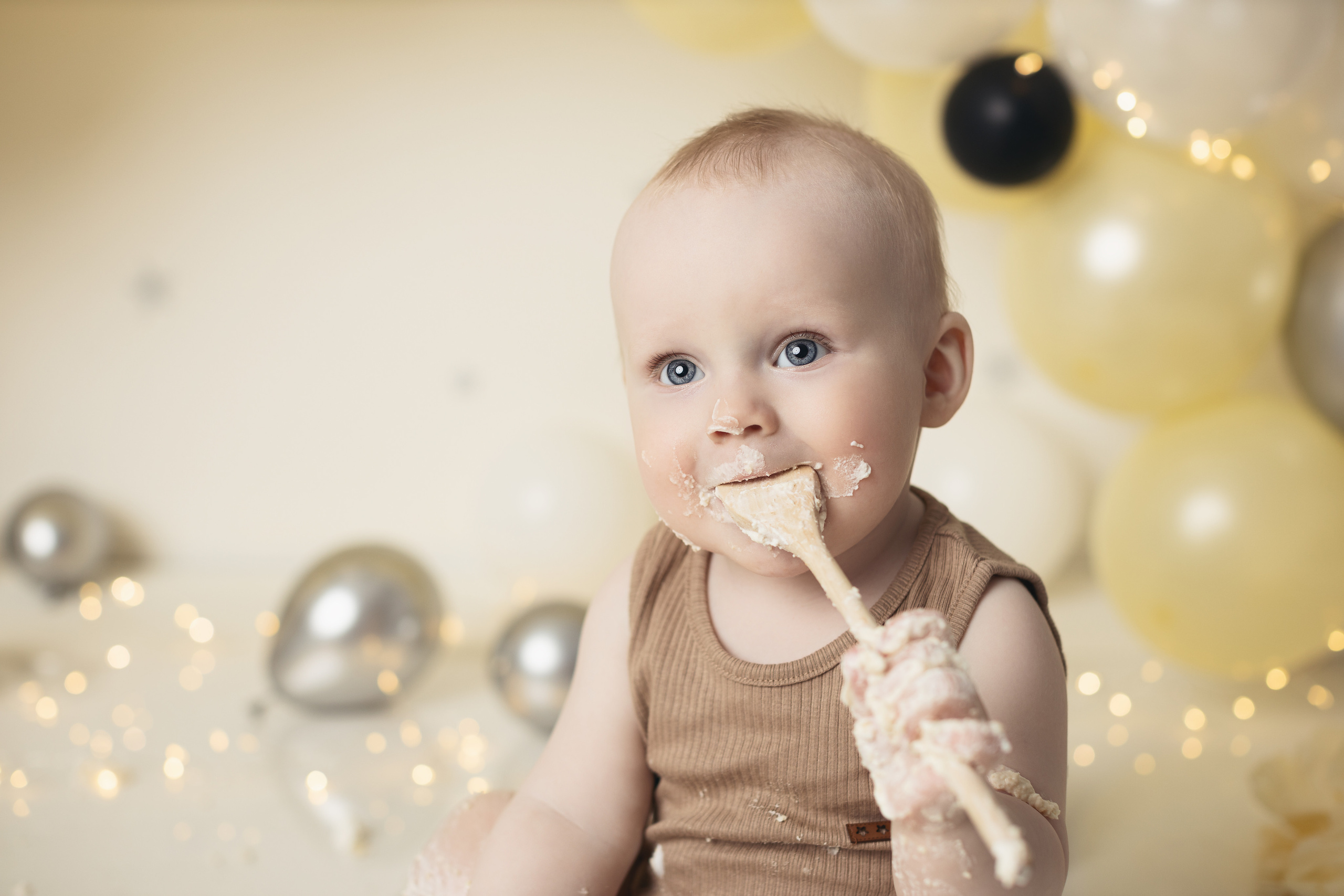 Мирон. Фотограф беременности, новорождённых и деток до года в Актау