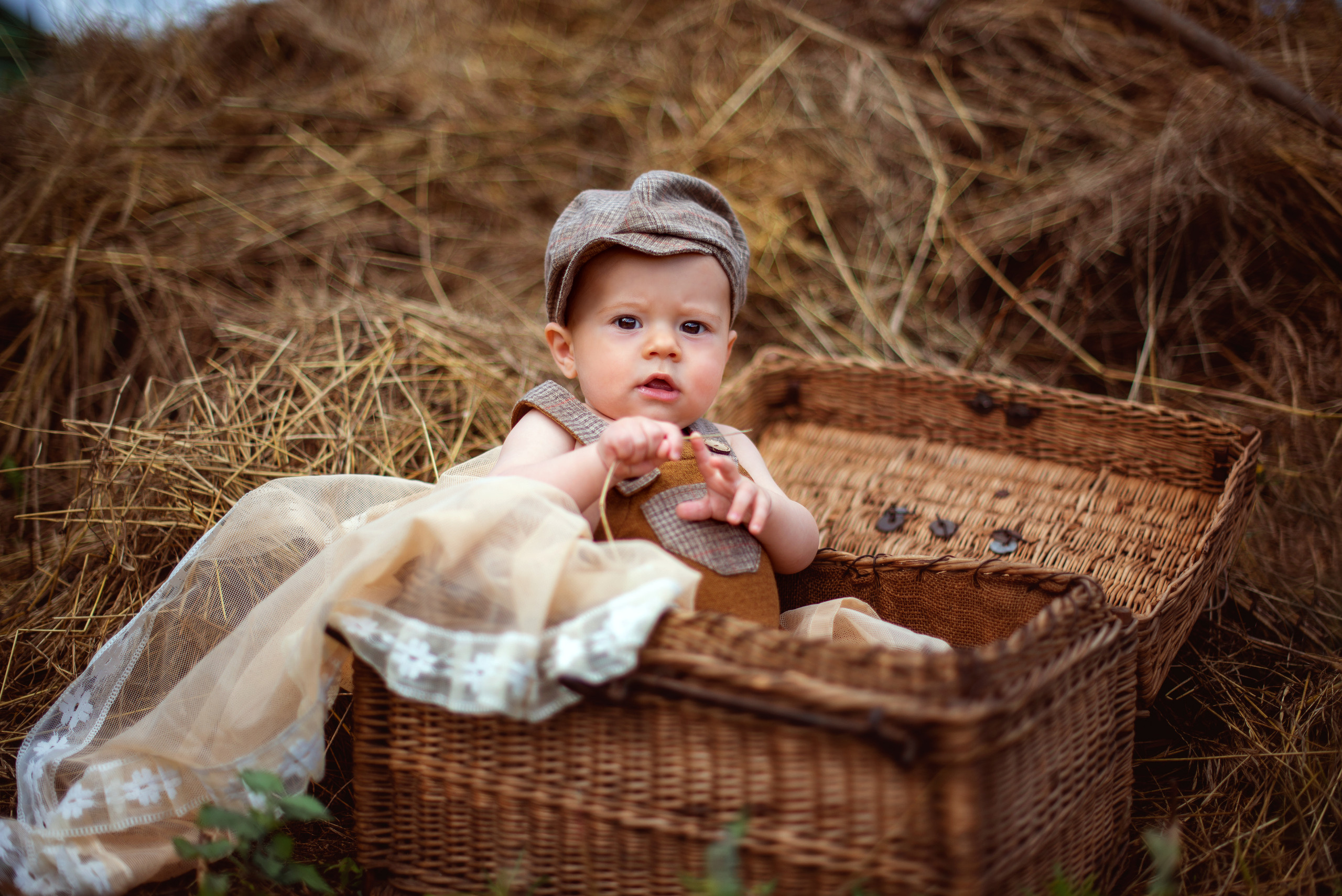 Лёня в поле. Фотограф Альбина Вакунова