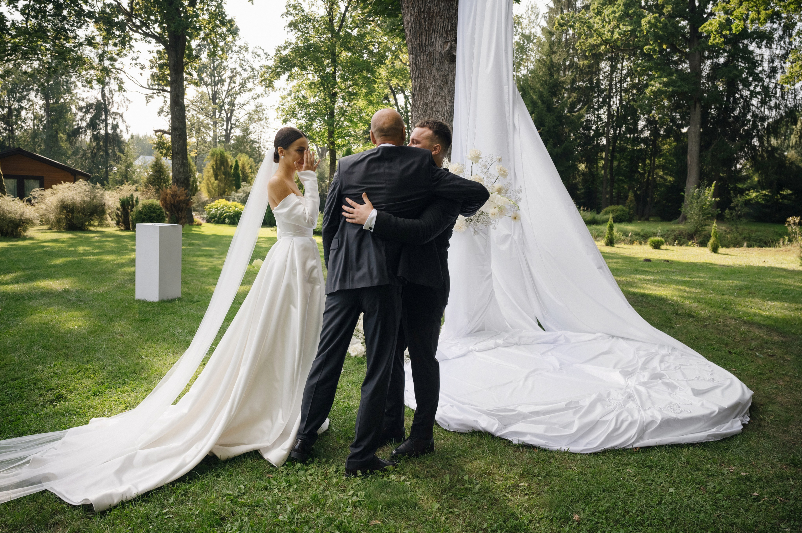 Скоро на сайте. Свадебный фотограф в Минске Тагай Наталья