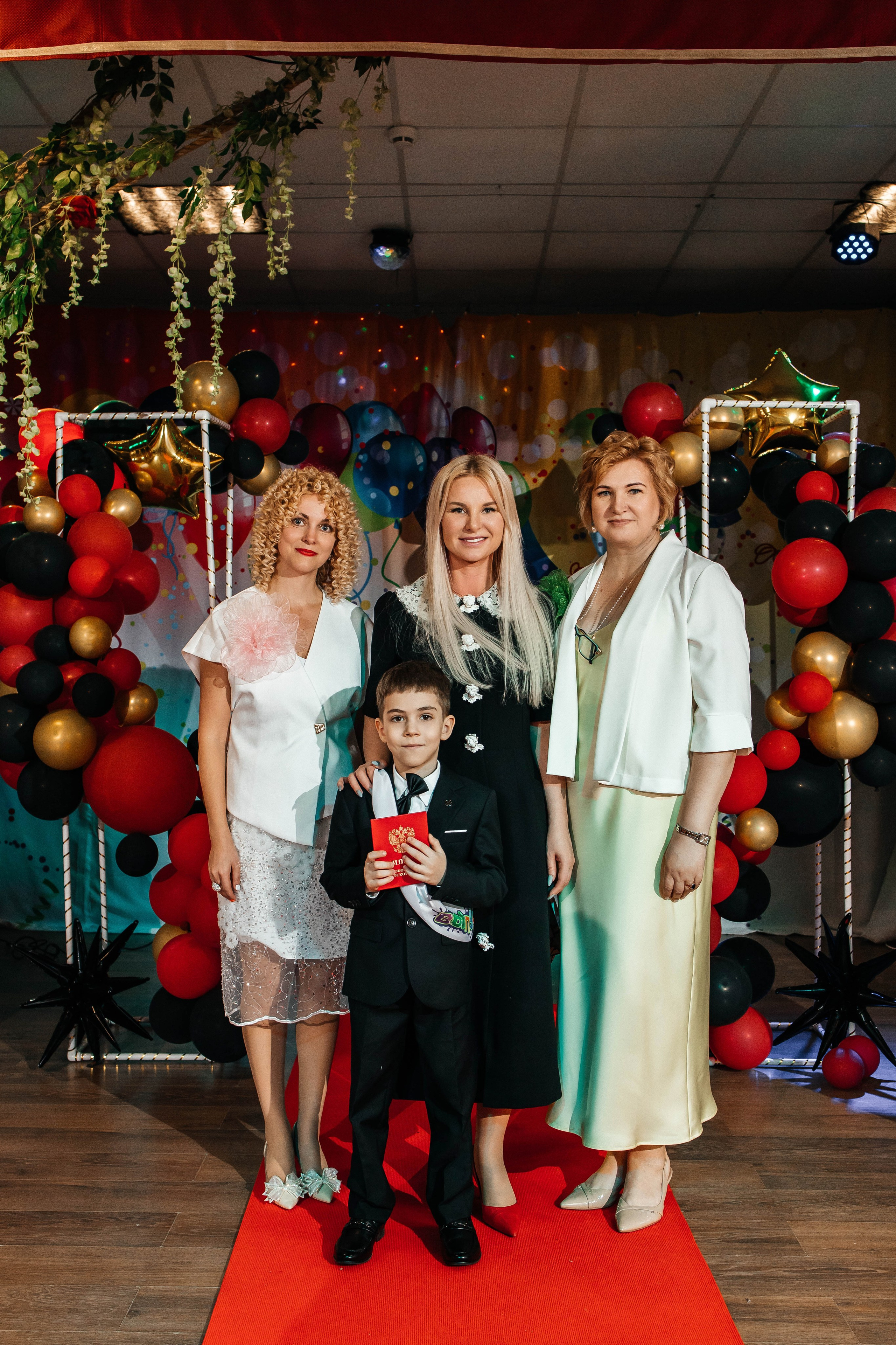 Выпускной в ЛИМПИК. Фотограф в Санкт-Петербурге Виктория Безверхая