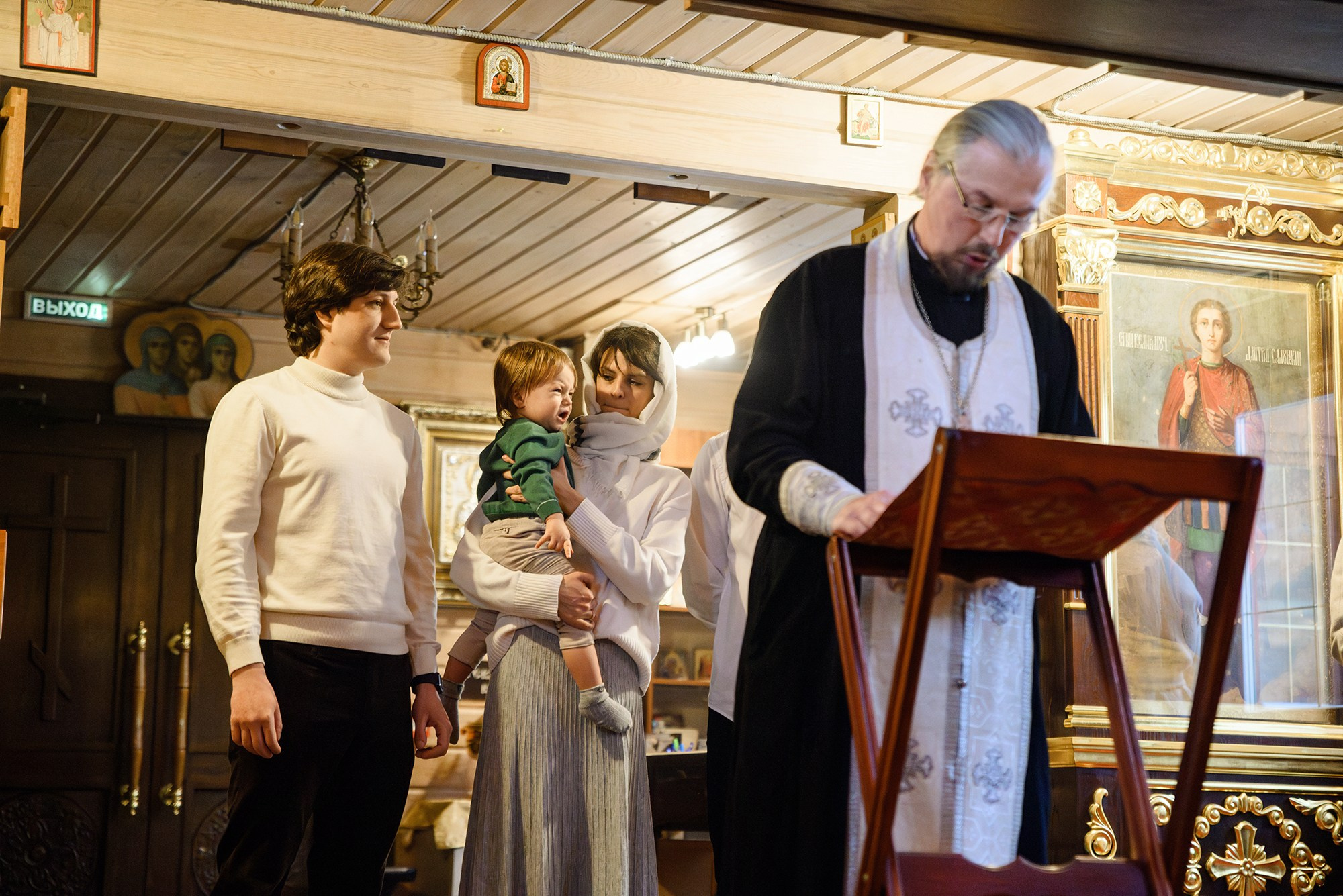 Крещение в Храме имени святых благоверных князей Бориса и Глеба. Константин Солодянкин — свадебный и репортажный фотограф в Екатеринбурге и Верхней Пышме