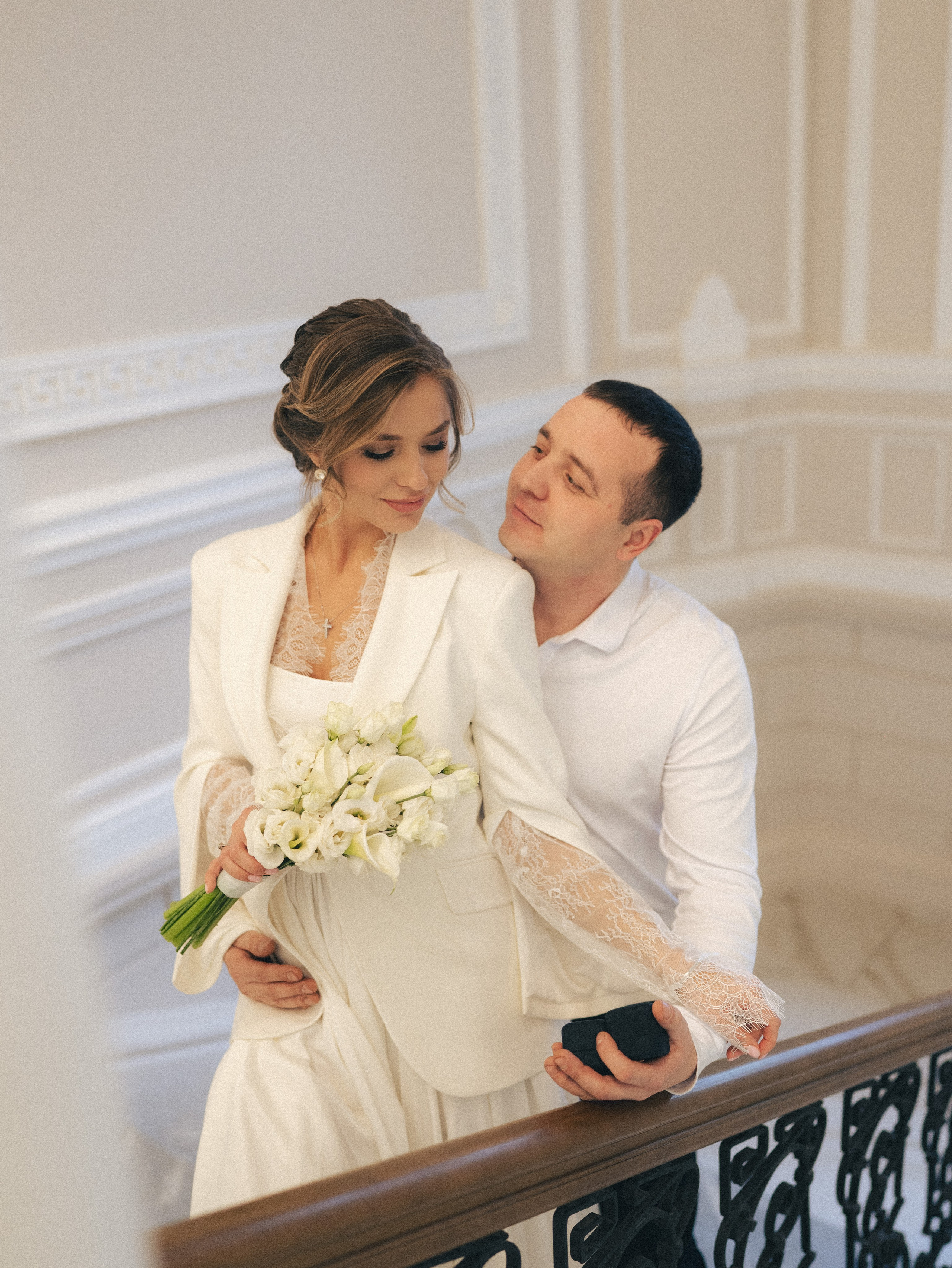 Свадебная фотосессия в загсе. Фотограф из Екатеринбурга Алена Мусалимова