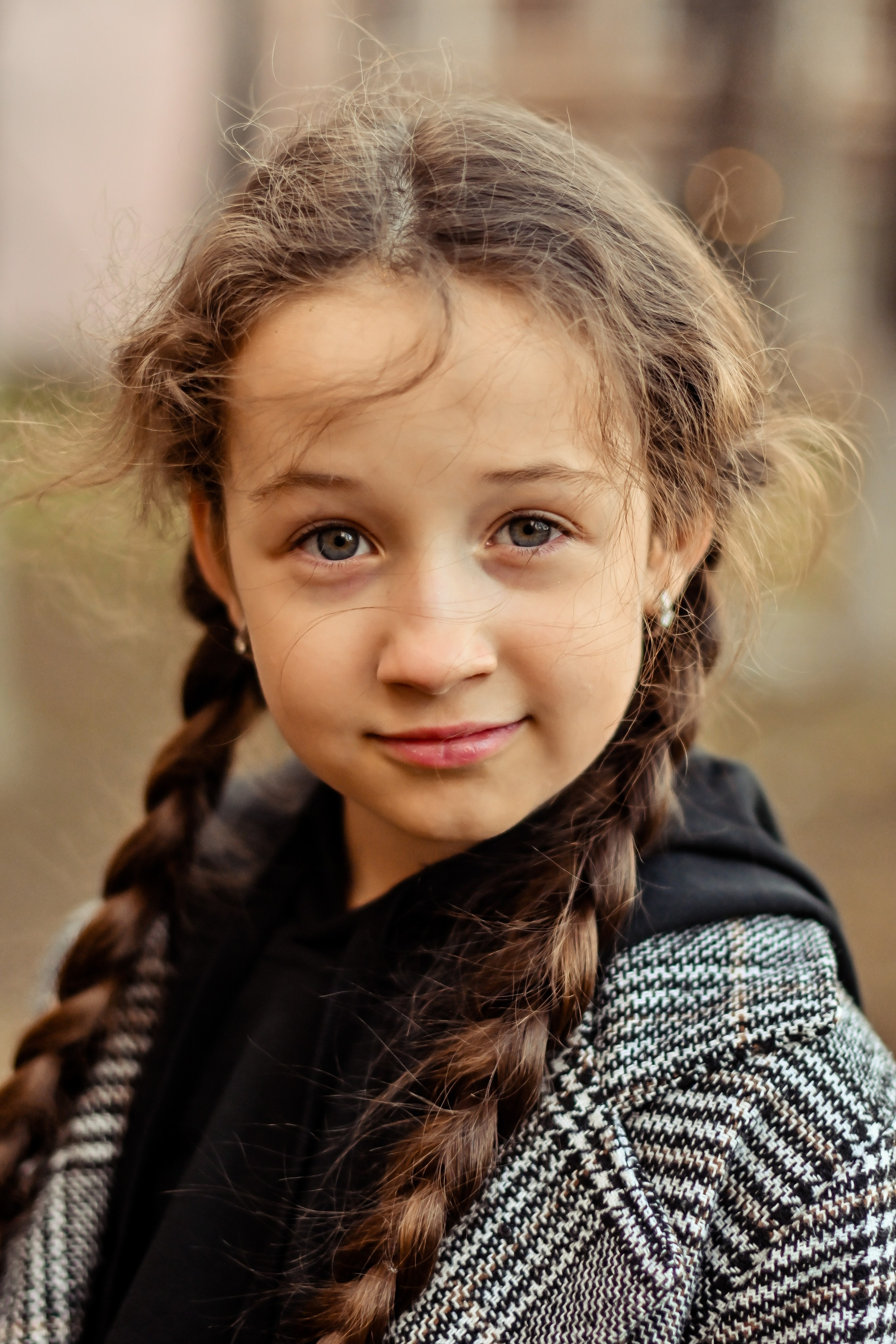 Мария Мерседес. Портрет в апреле 2026. Фотограф для бизнесконтента, репортажей и семейного альбома в Москве