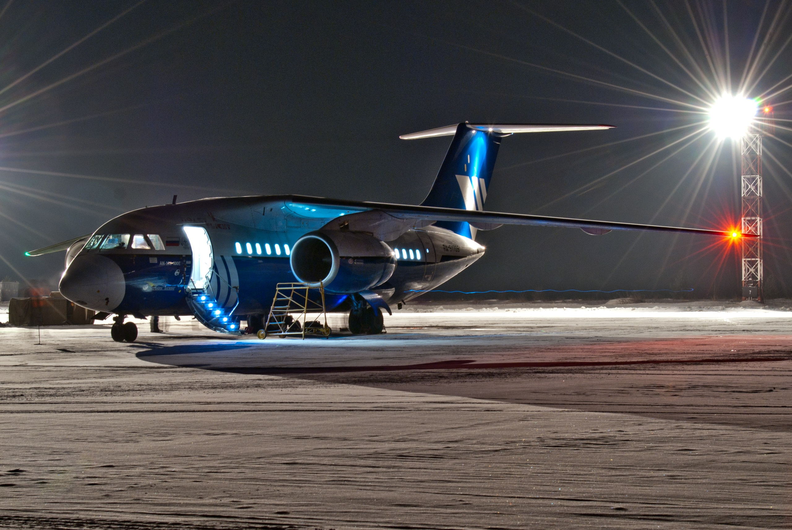 Авиация: самолеты, вертолеты, небесные зарисовки. От прошлого к будущему авиации через фотографию