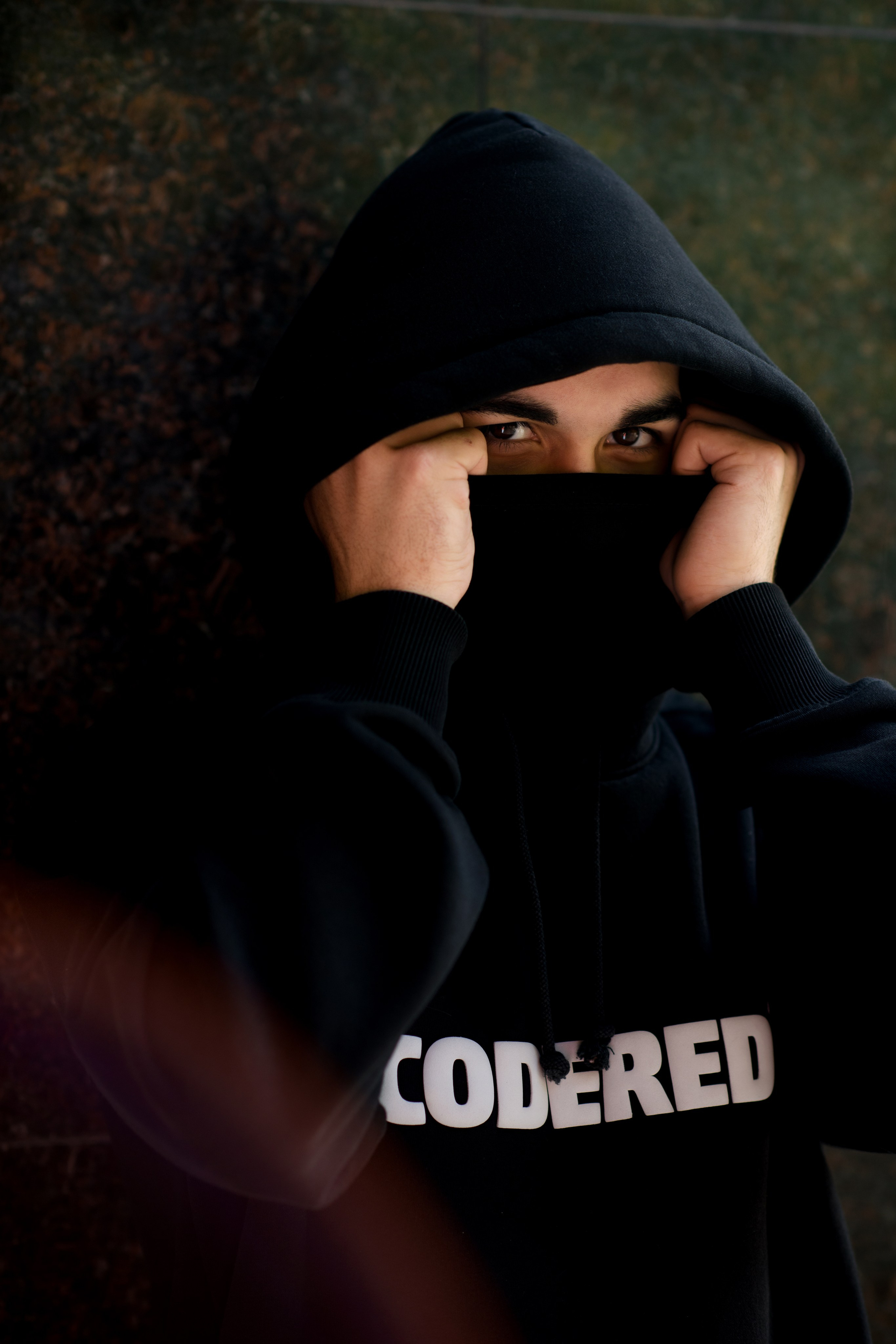 Фотосессия мальчика-подростка в городе. Главная