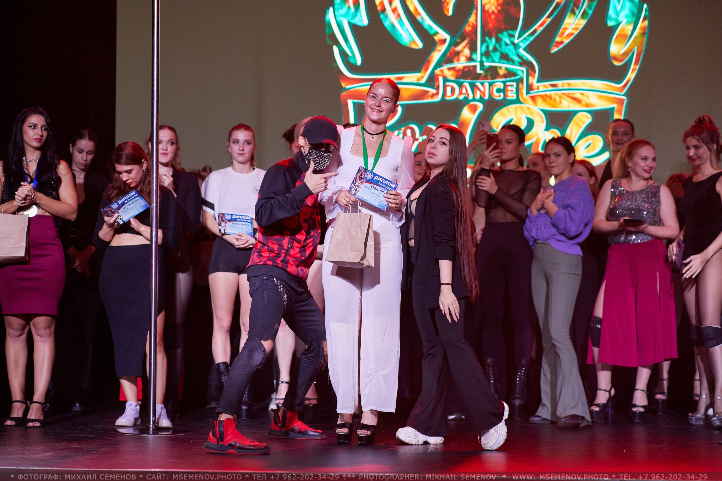 Анонс «SOUL POLE CHAMPIONSHIP IV». Photographer for business Mikhail Semenov. Aqua photo studio, photo school