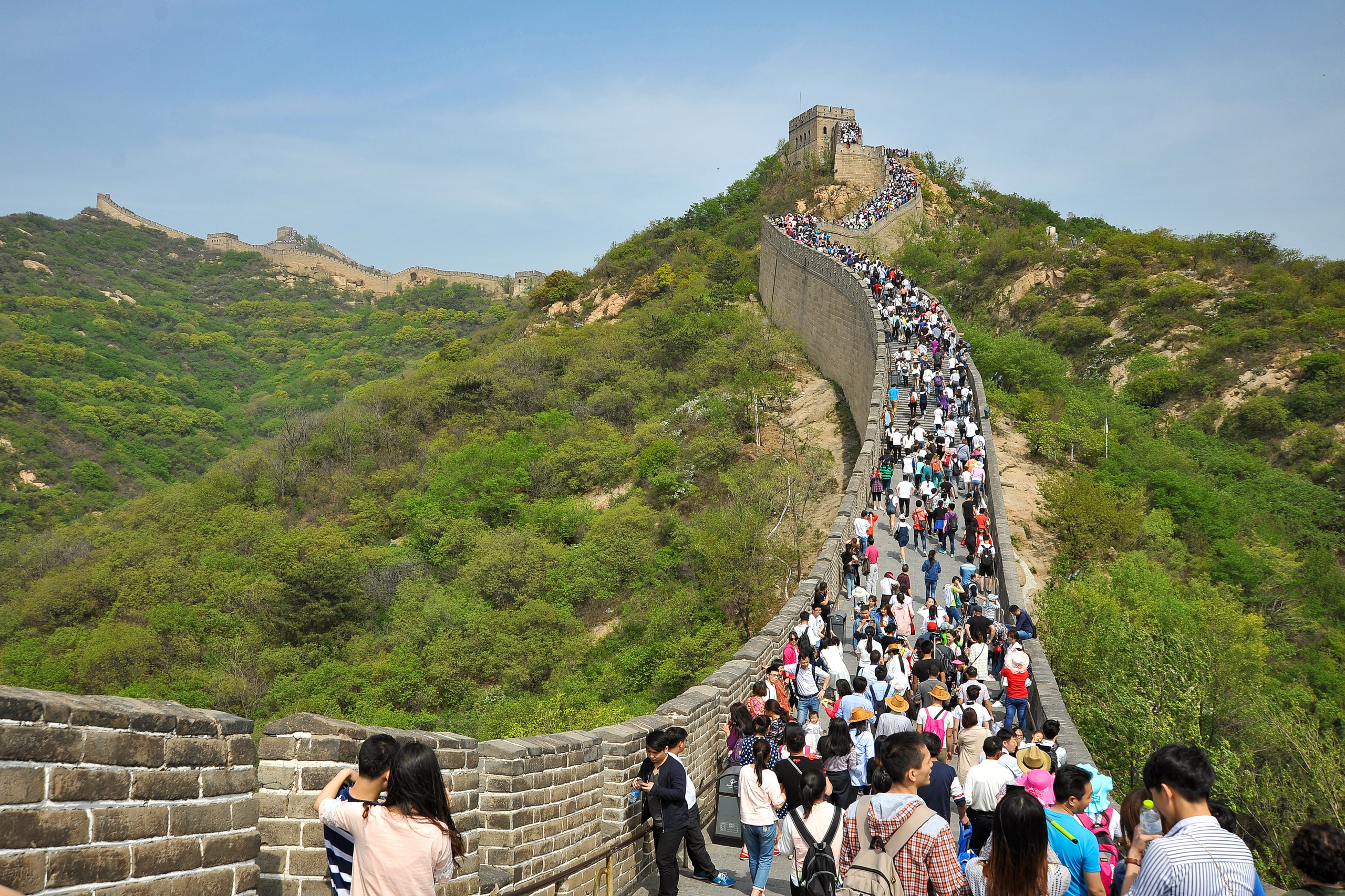 Все еще хотите сходить на китайскую стену? : )))