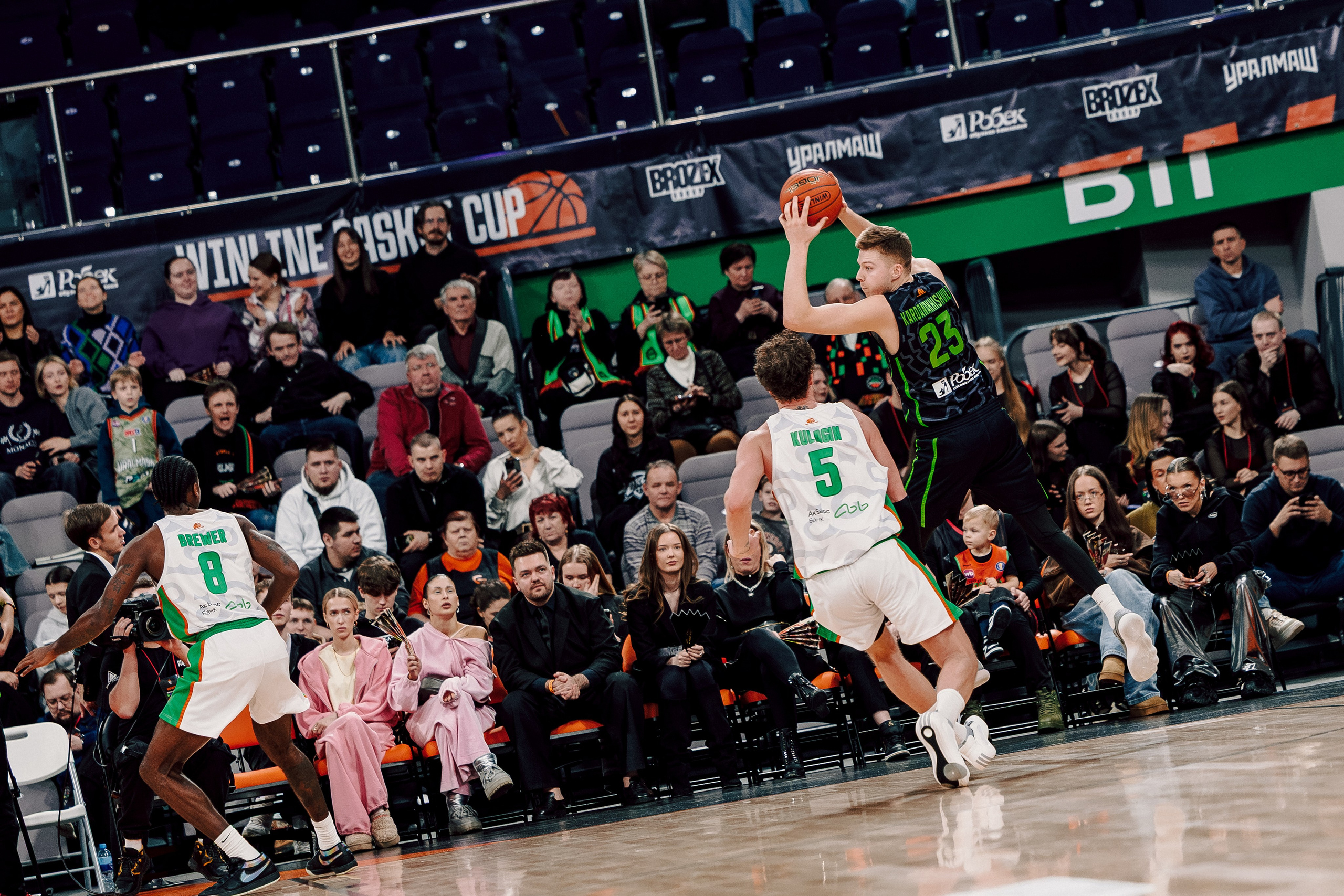 Winline Basket Cup — УРАЛМАШ — УНИКС. Лёшка Варзегов — фотограф