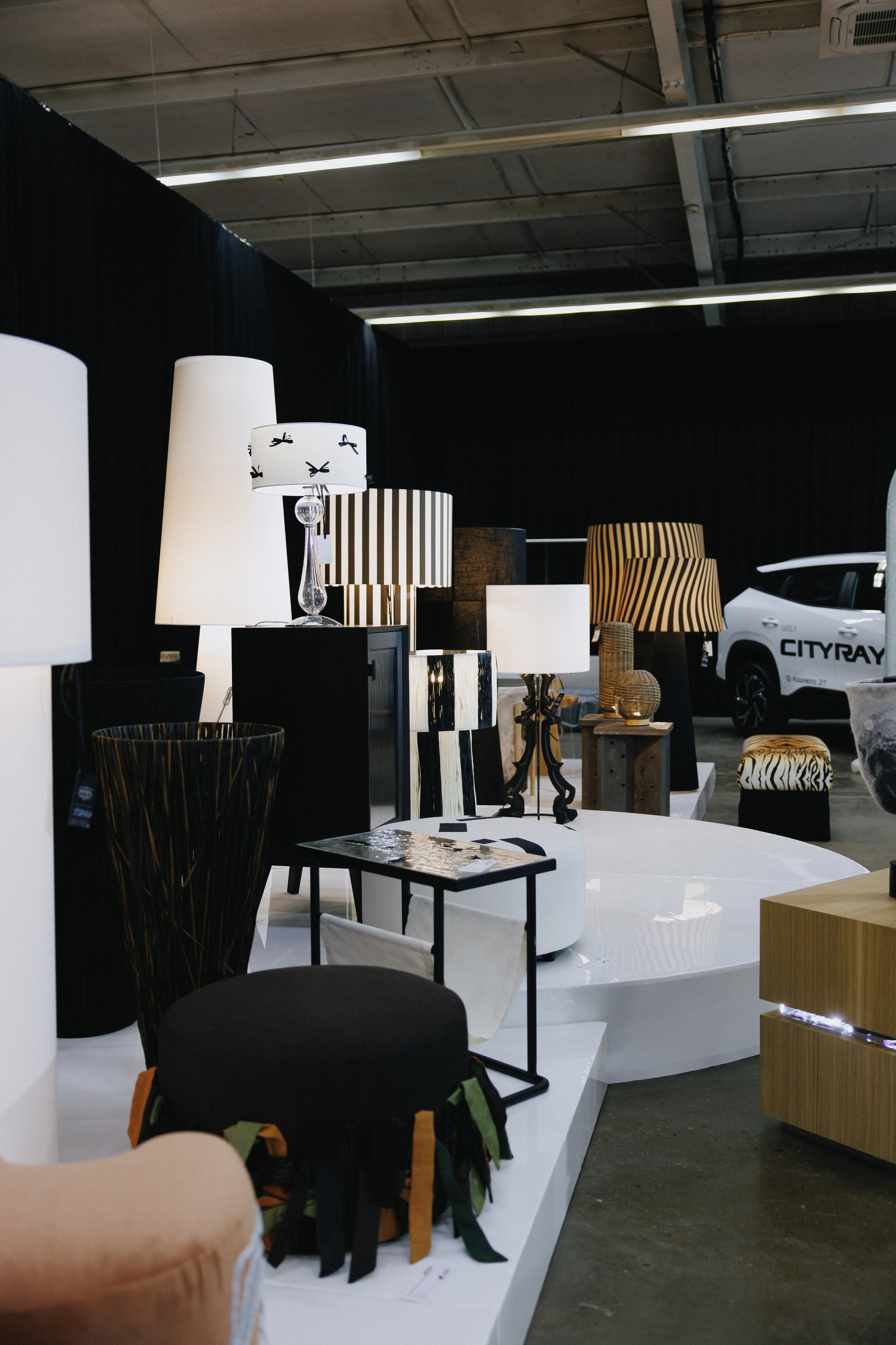 Выставка СТО ВЕЩЕЙ В ИНТЕРЬЕРЕ. Фотограф Иркутск Антипин Сергей