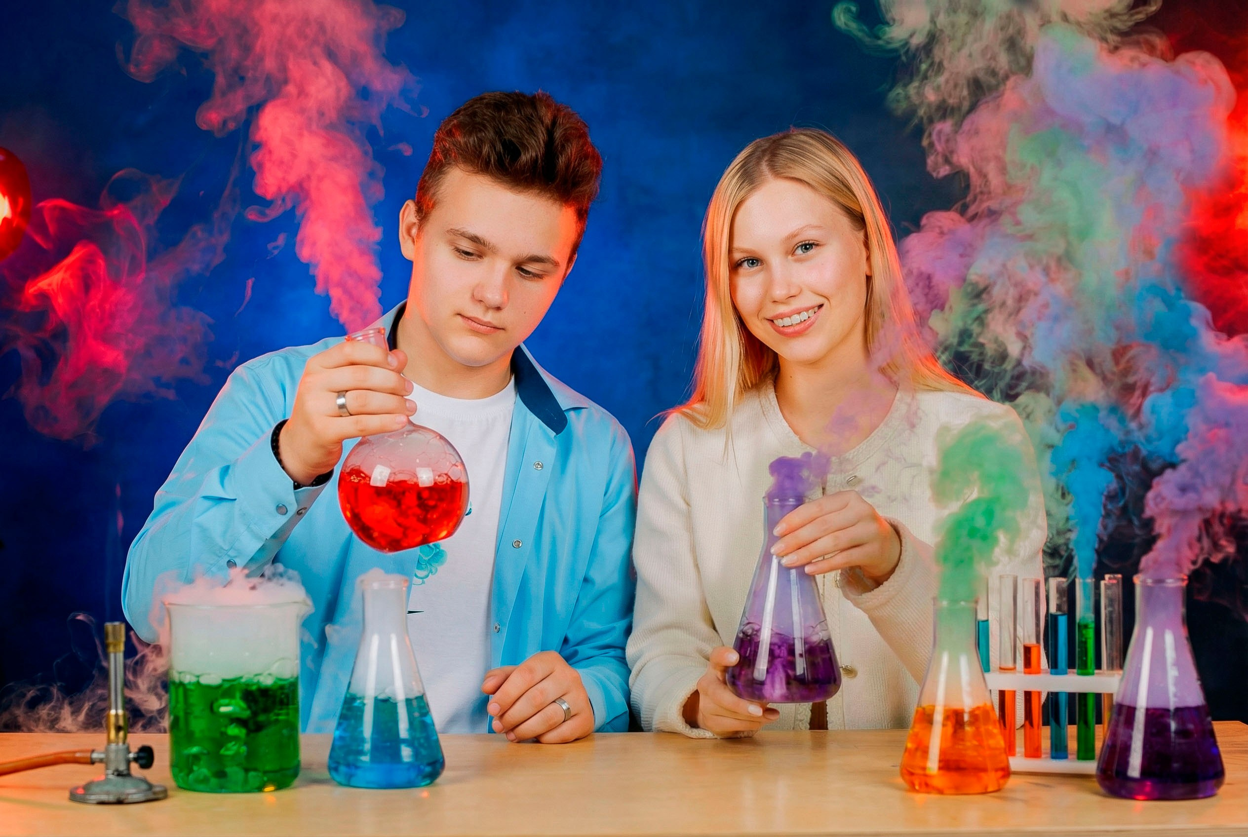 Школьные фотопроекты под ключ. Школьный фотограф в Челябинске. Выпускные фотоальбомы