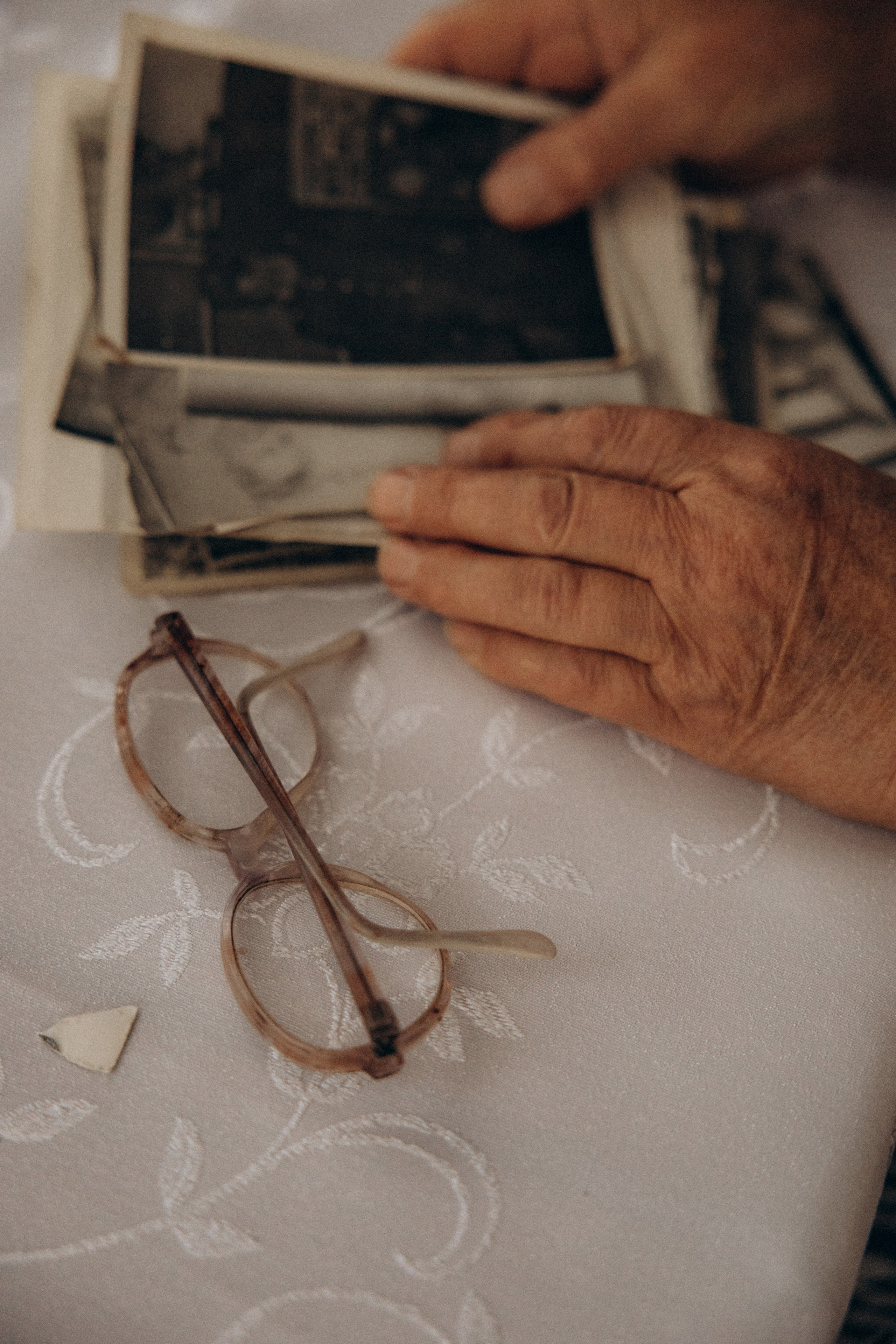 Аня и бабушка. Семейный фотограф Губкин/Старый Оскол