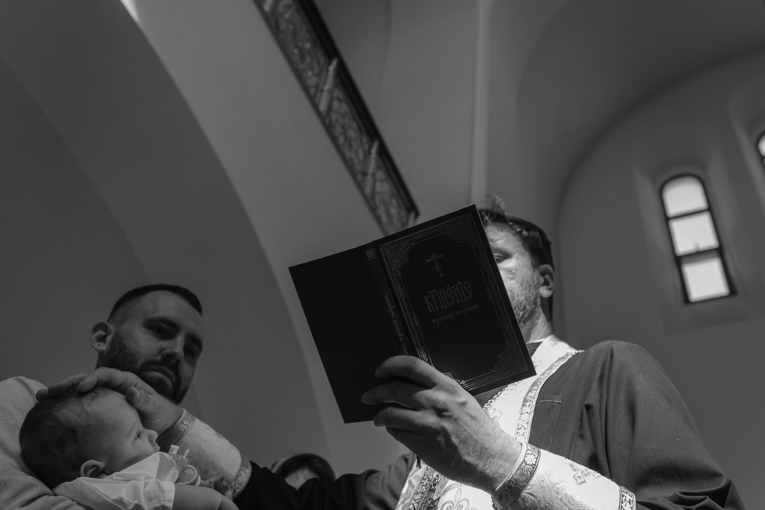 Опытный фотограф на крещение — от эмоций к кадру. Свадебные фотосессии в Москве. Фотограф Сергей Ржевский