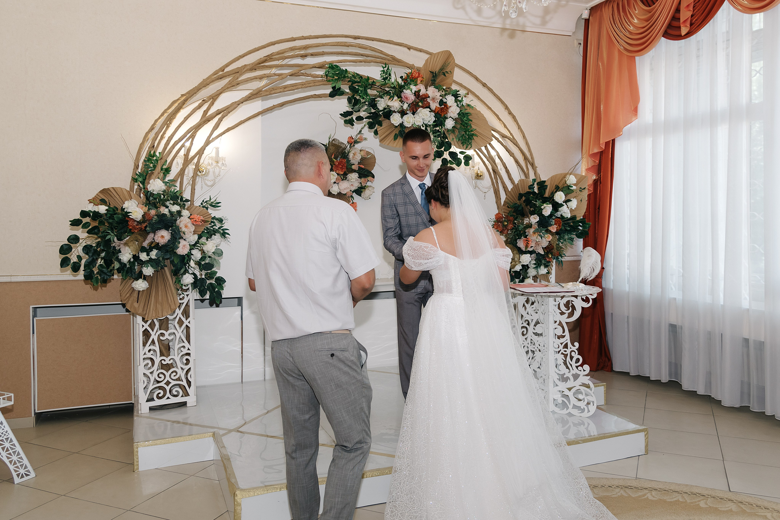 Роман и Карина. Фотограф Волжский Екатерина Егорова