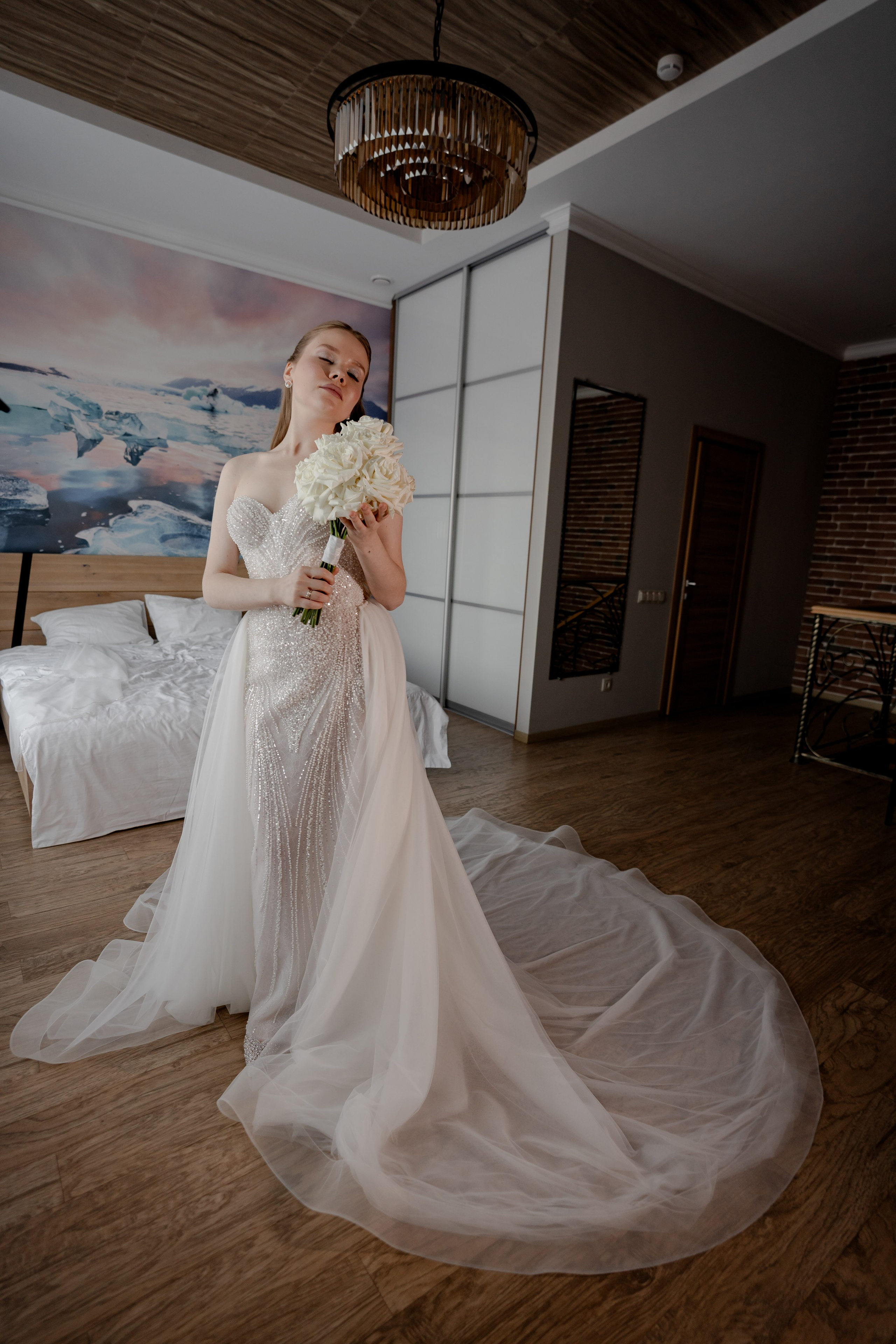 СВАДЕБНАЯ СЬЕМКА СБОРОВ В ОТЕЛЕ И ВЫЕЗД НА ЦЕРЕМОНИЮ (СНЯТО В СИБИРЕ В НИЖНЕВАРТОВСКЕ). Профессиональный фотограф, Санкт-Петербург — Виктория Богомолова