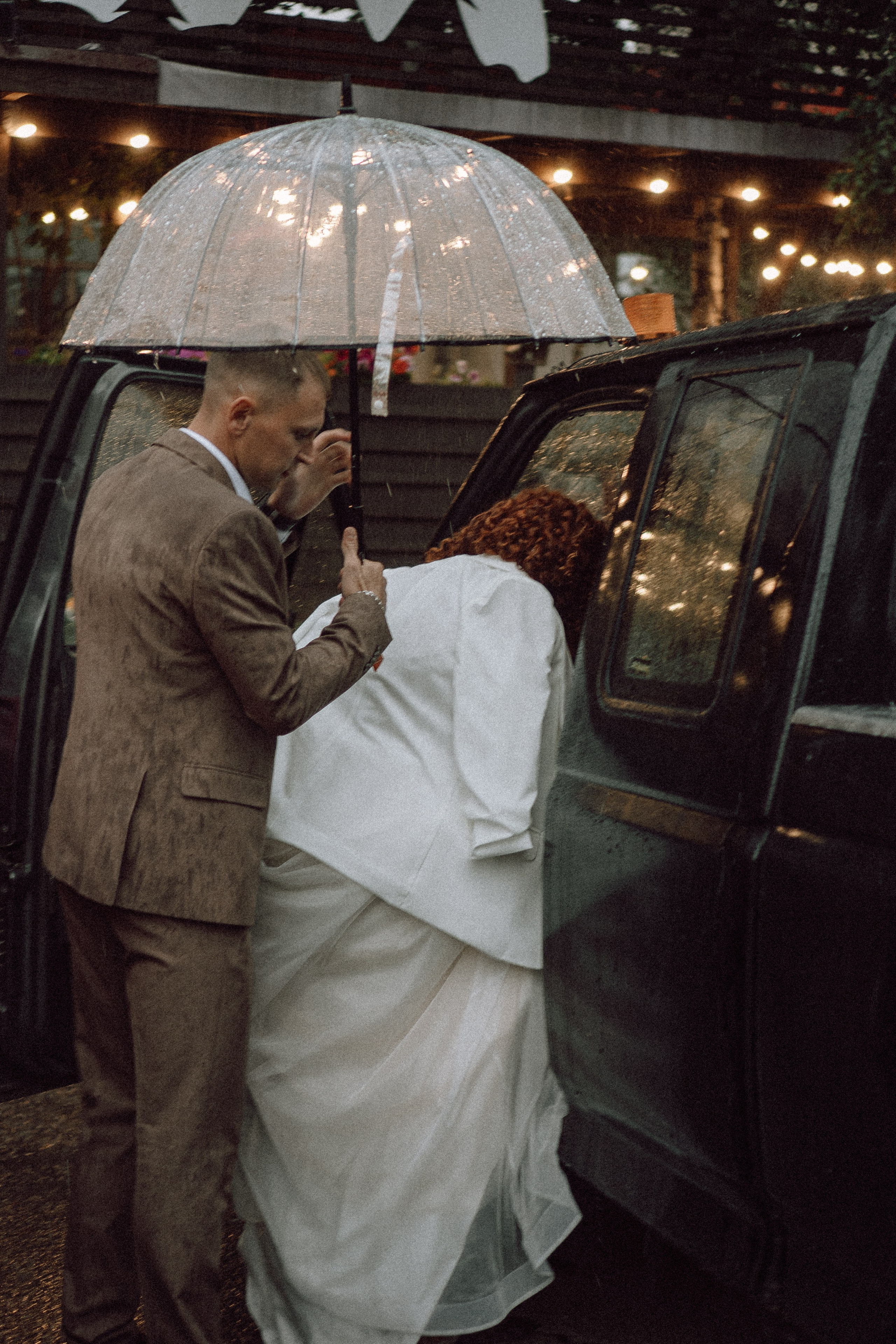 СВАДЕБНАЯ ФОТОСЕССИИЯ ПАРЫ В ГОРОДЕ ПРИОЗЕРСК В СОСНОВОМ ЛЕСУ И С ПИКАПОМ. Профессиональный фотограф, Санкт-Петербург — Виктория Богомолова