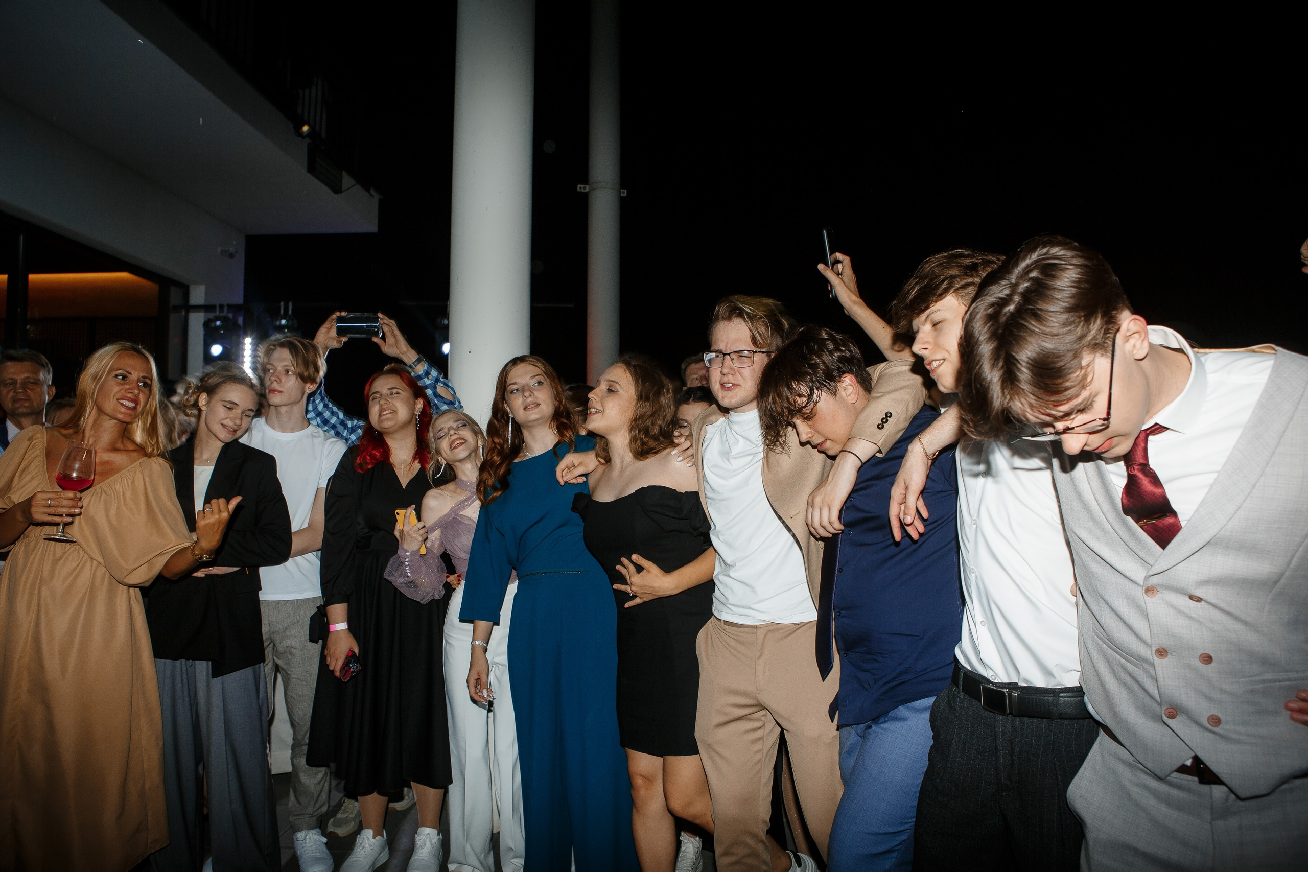 Выпускной Гимназия 12 2024 OpenHouse. Свадебный и портретный Фотограф в Липецке Дмитрий Котюков