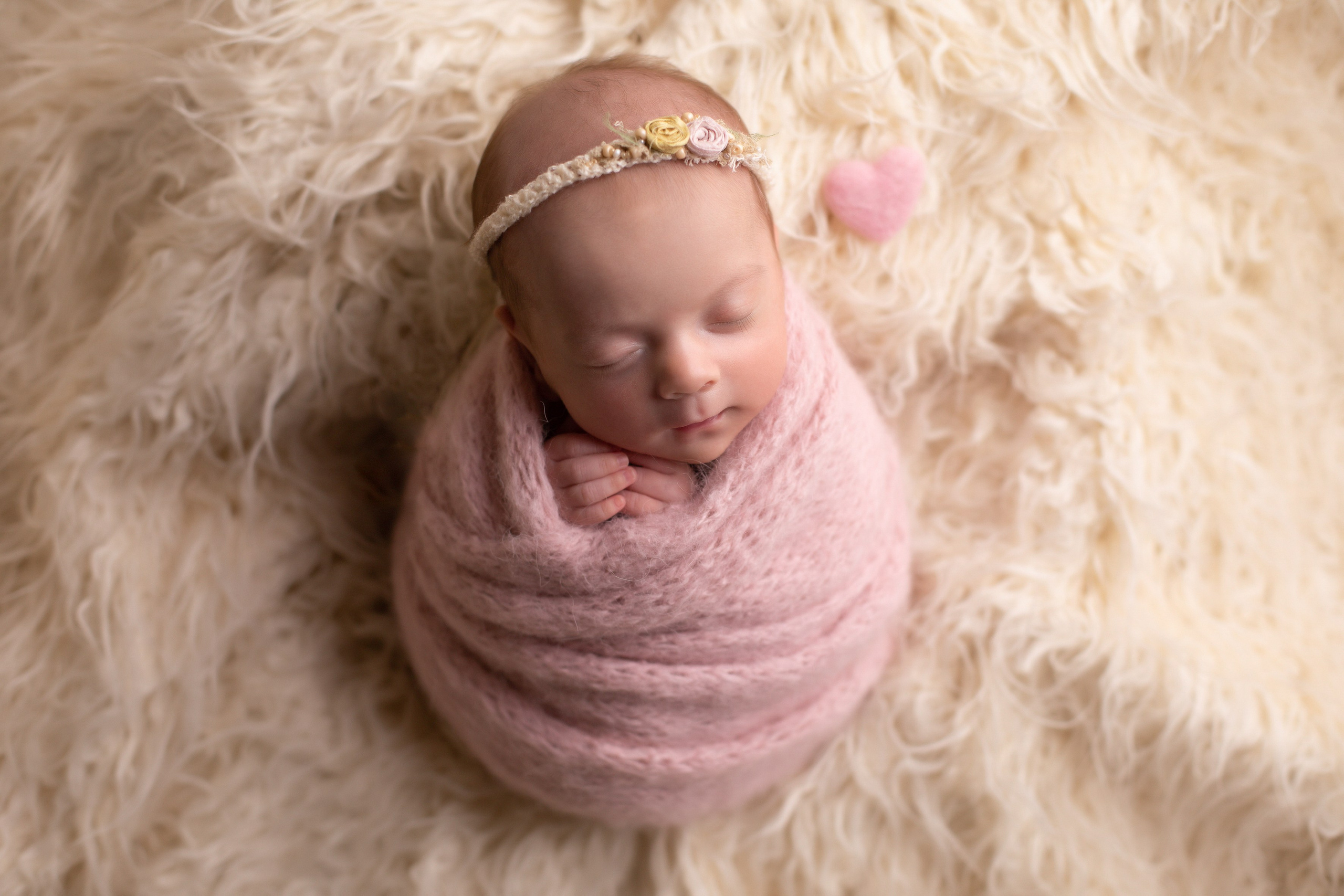 Новорожденные девочки. Фотограф новорожденных в Нижнем Новгороде Белякова Оксана