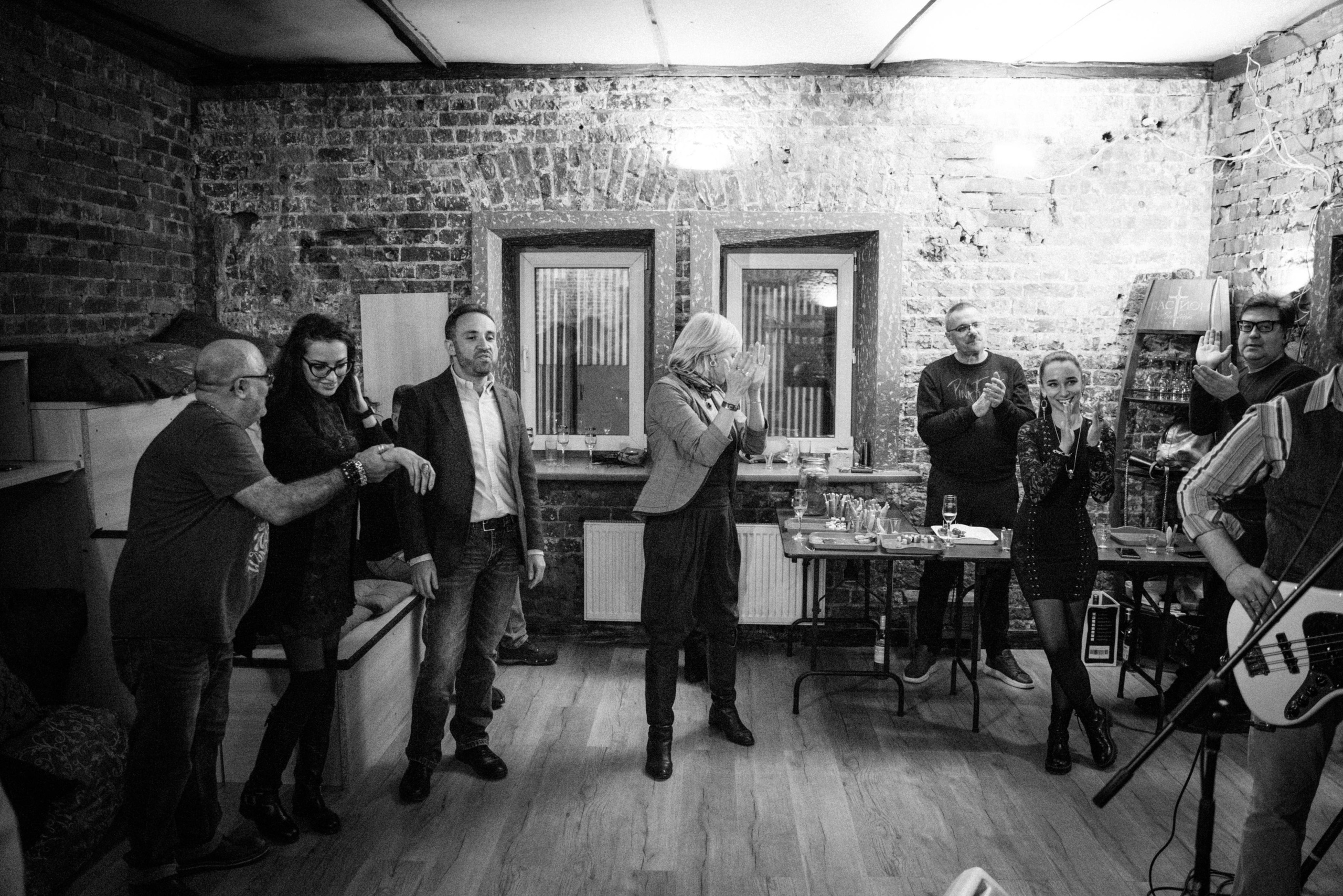 Квартирник у Саакяна с Tweed Retreat. Семейный и свадебный фотограф Катя Антонова Москва Сочи