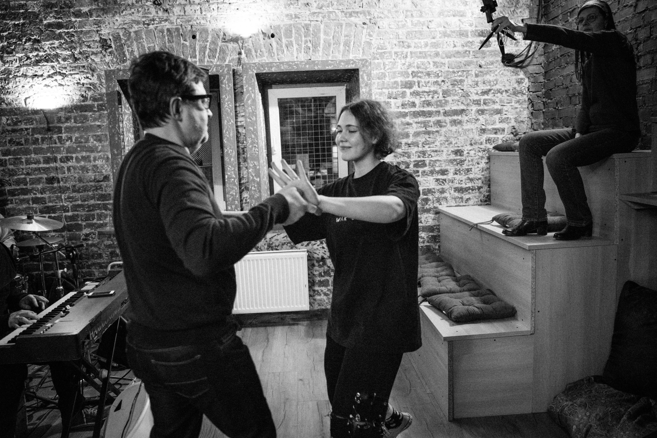 Квартирник у Саакяна с Tweed Retreat. Семейный и свадебный фотограф Катя Антонова Москва Сочи