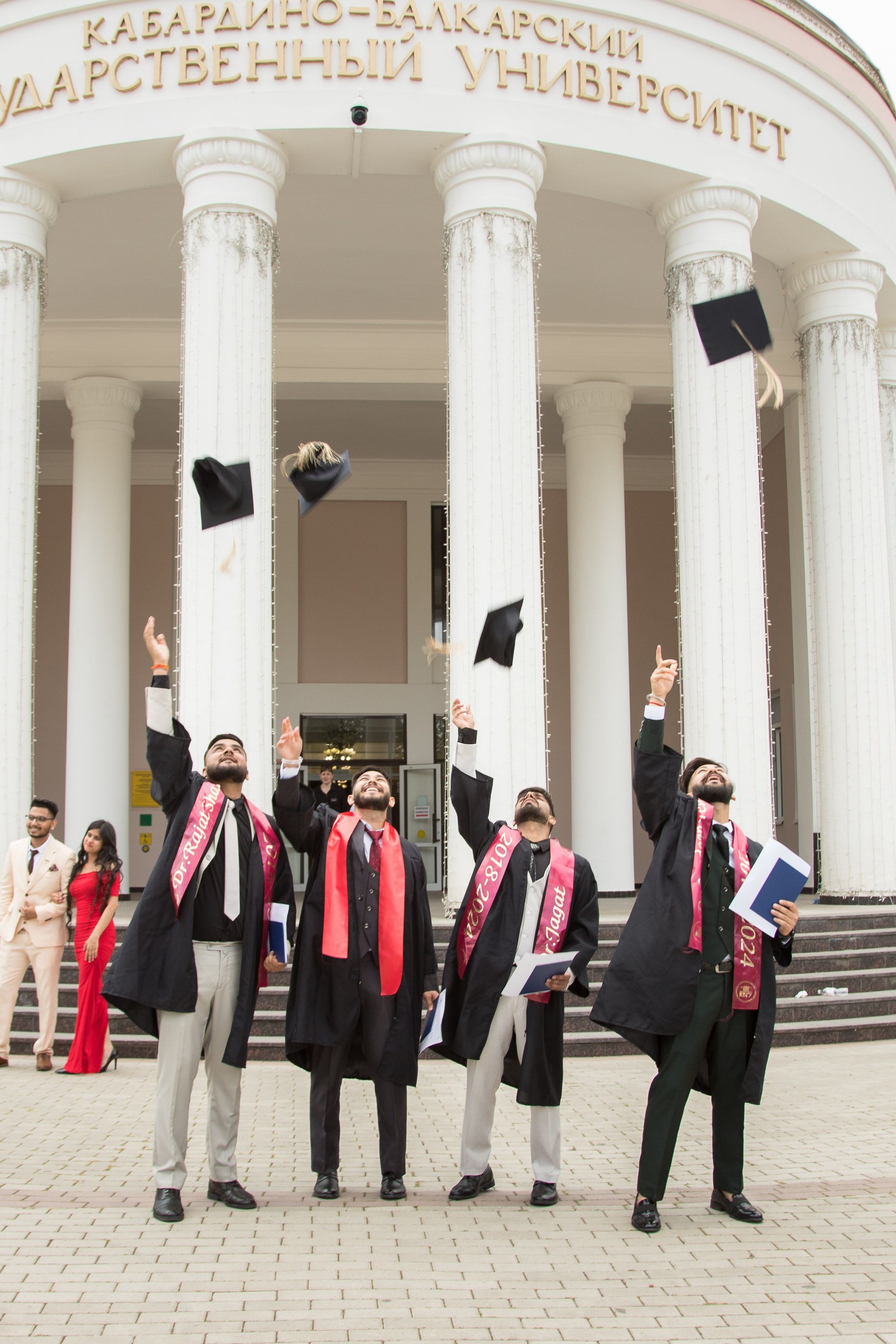 ВУЗ. Школьный фотограф в г. Нальчик Галимат Абитова