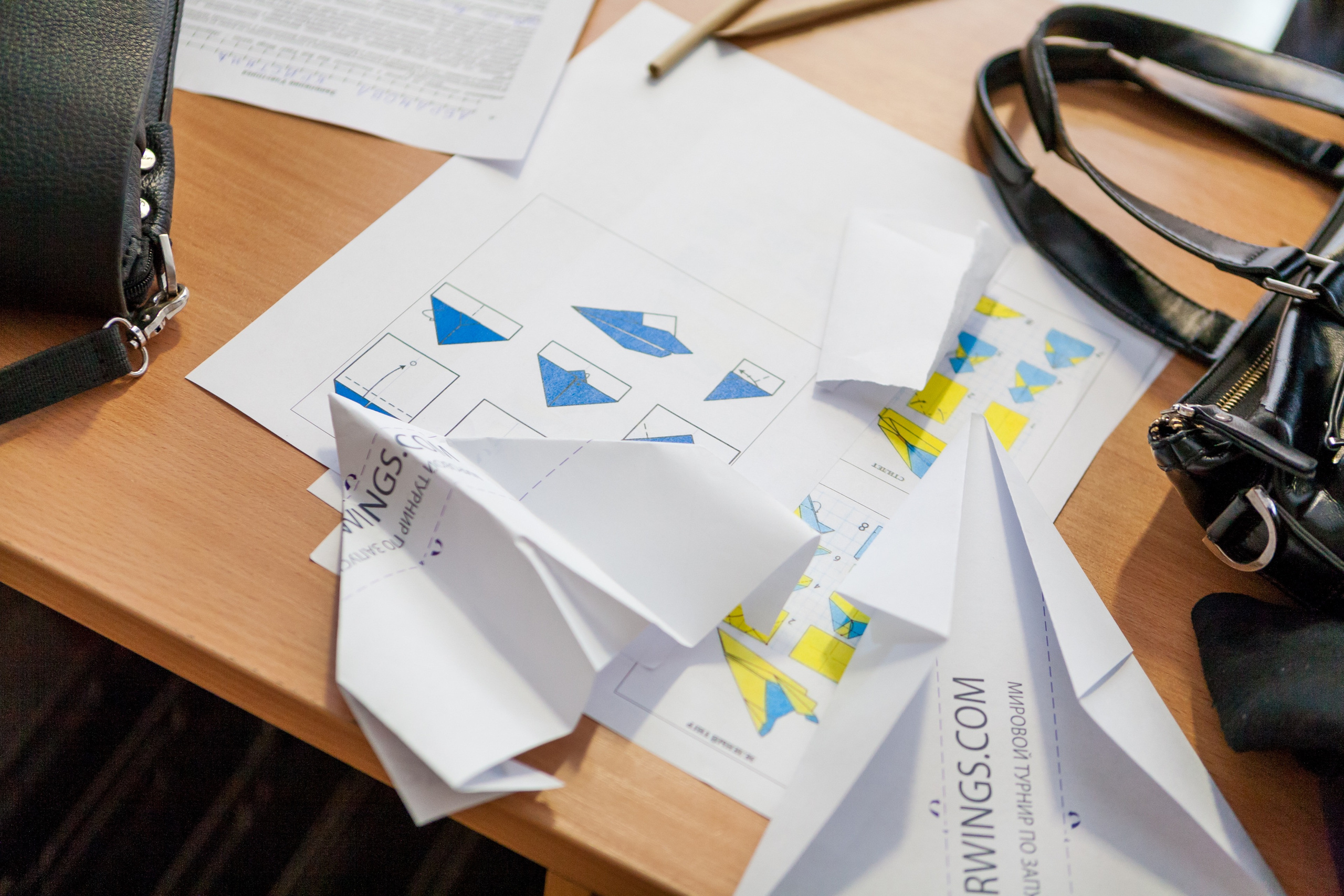 RedBull paper wings. Commercial photographer | Anton Ermakov