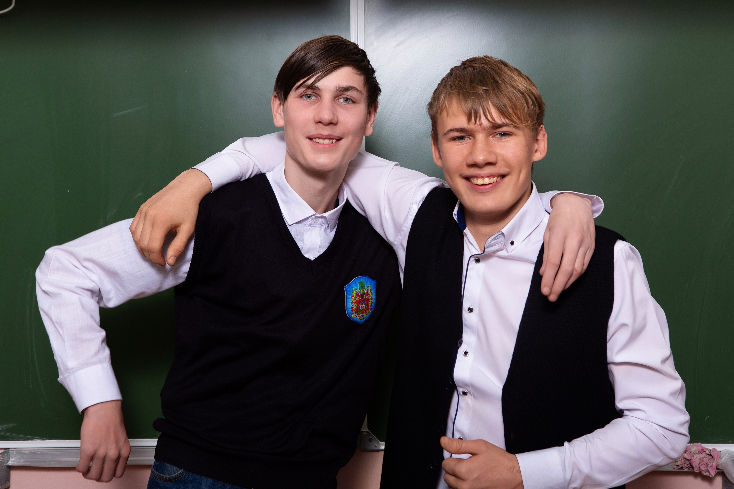 ШКОЛЬНАЯ ФОТОСЕССИЯ ДЛЯ 9 КЛАССА 3 ШКОЛА МЦЕНСК. ТВОЙ АЛЬБОМ / ТВОИ ПРАВИЛА