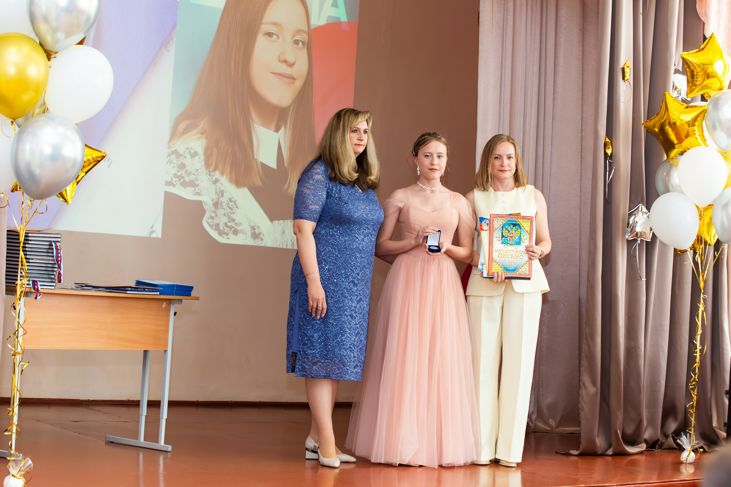 ВРУЧЕНИЕ ДИПЛОМОВ 2025. ТВОЙ АЛЬБОМ / ТВОИ ПРАВИЛА