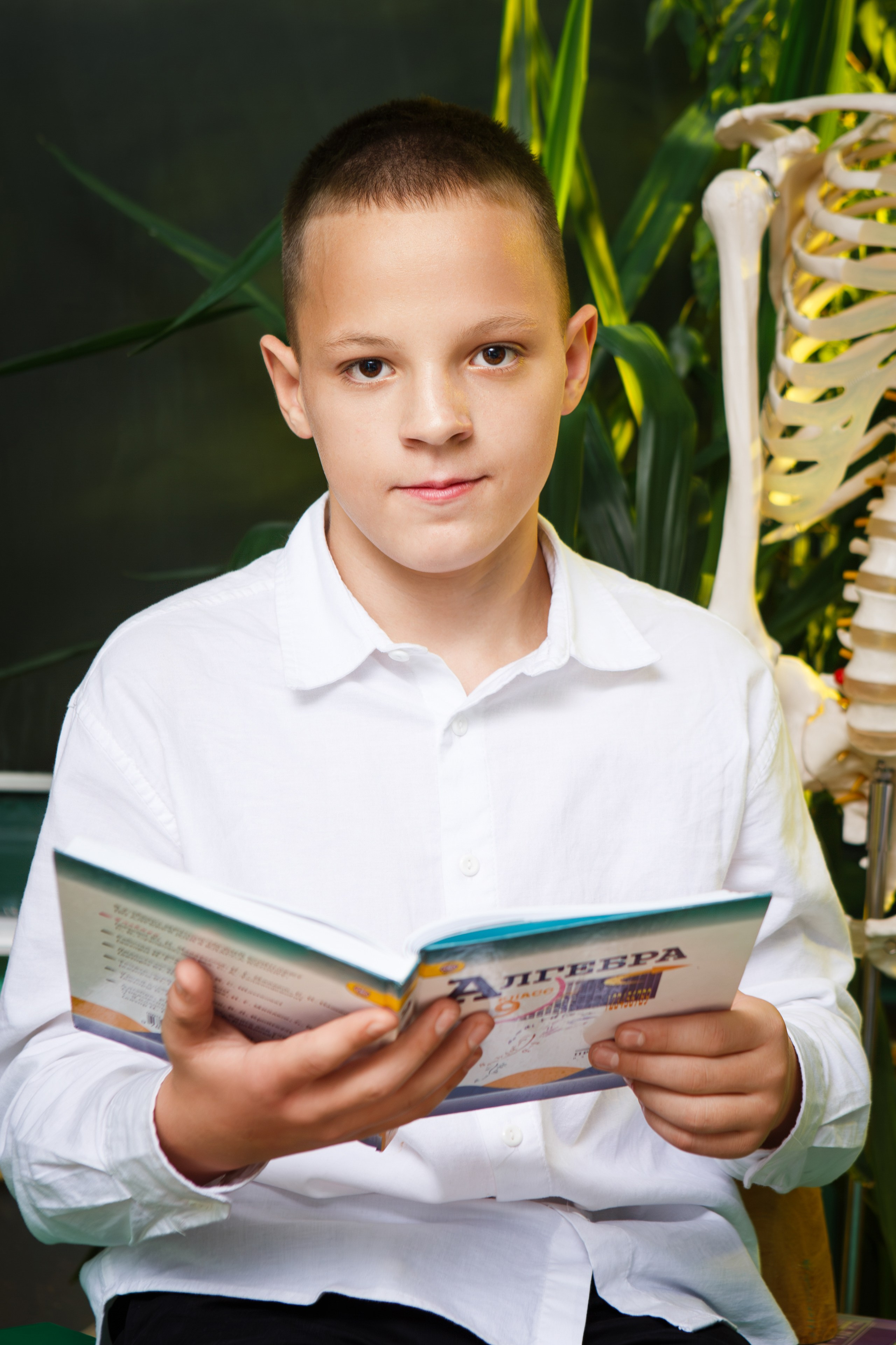 ПОРТРЕТНАЯ ФОТОСЕССИЯ В КЛАССЕ ДЛЯ 9 КЛАССОВ. ТВОЙ АЛЬБОМ / ТВОИ ПРАВИЛА