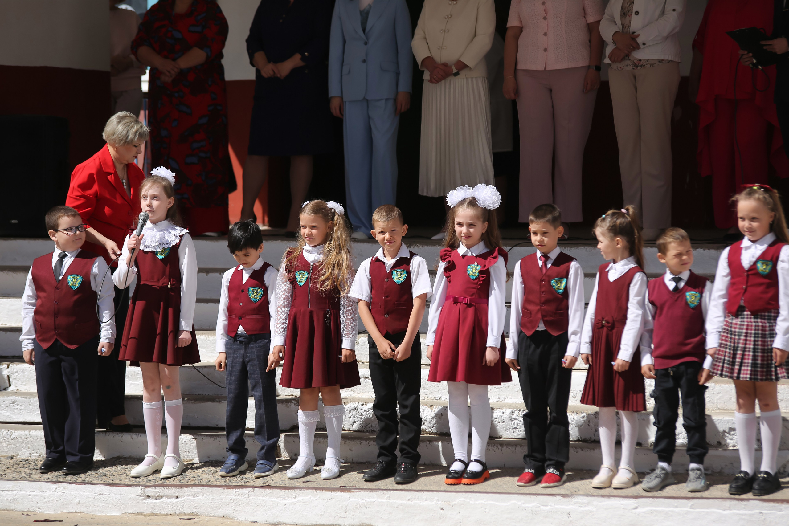 ЛИНЕЙКА «ПОСЛЕДНИЙ ЗВОНОК» 9 ШКОЛА 2024 г МЦЕНСК. ТВОЙ АЛЬБОМ / ТВОИ ПРАВИЛА