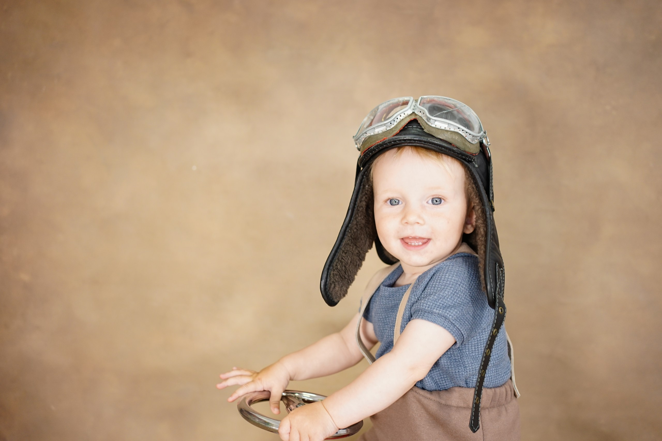 Фотосессия на Годик для Мальчиков. Детская Фотостудия ГОДОВАСИКИ в Санкт-Петербурге фотосесия на годик