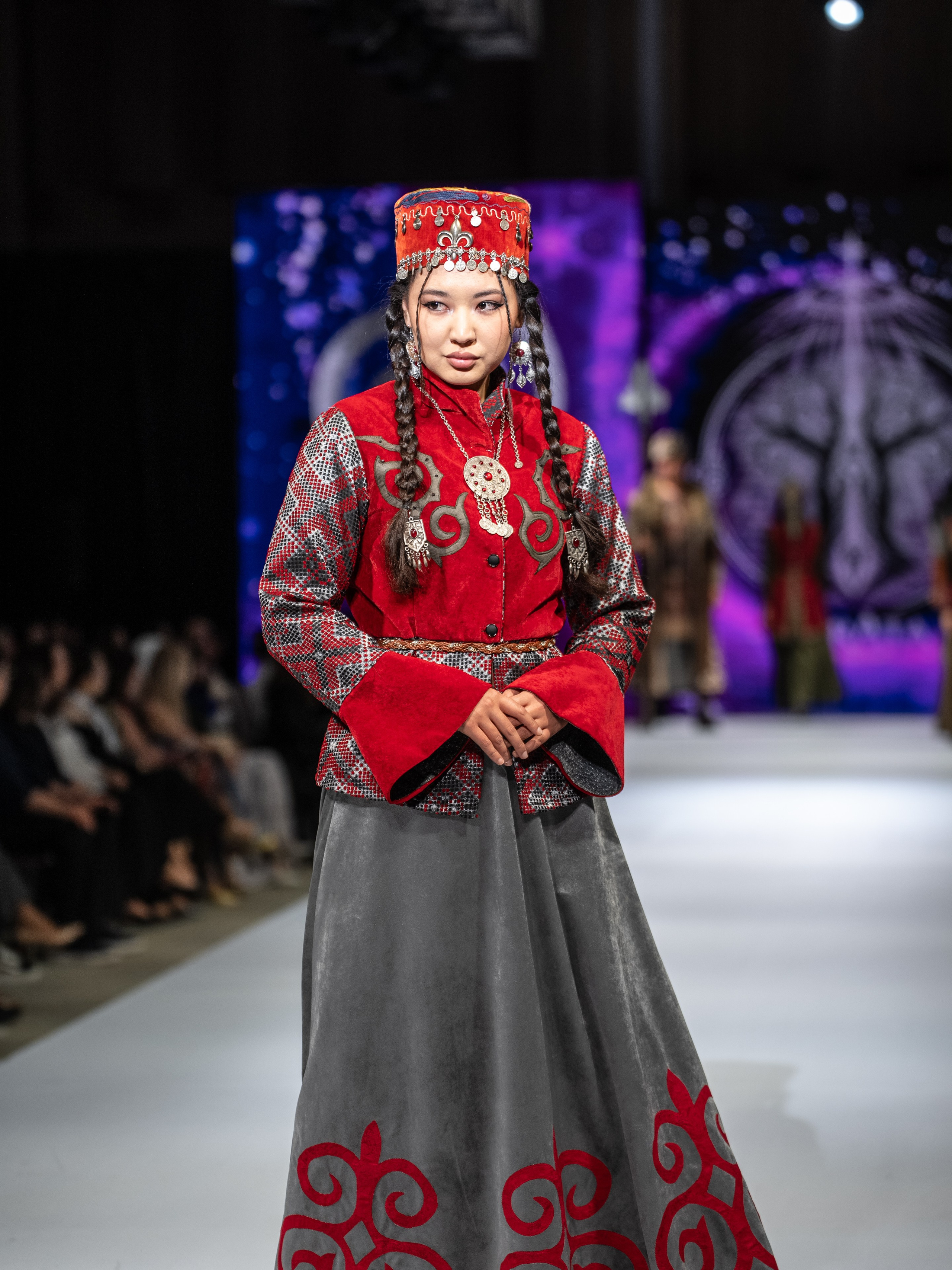 EURASIAN FASHION WEEK Lo Zarata. Сайт Алматинского НЮ АРТ, будуар и фэшн фотографа Дениса Карпенко