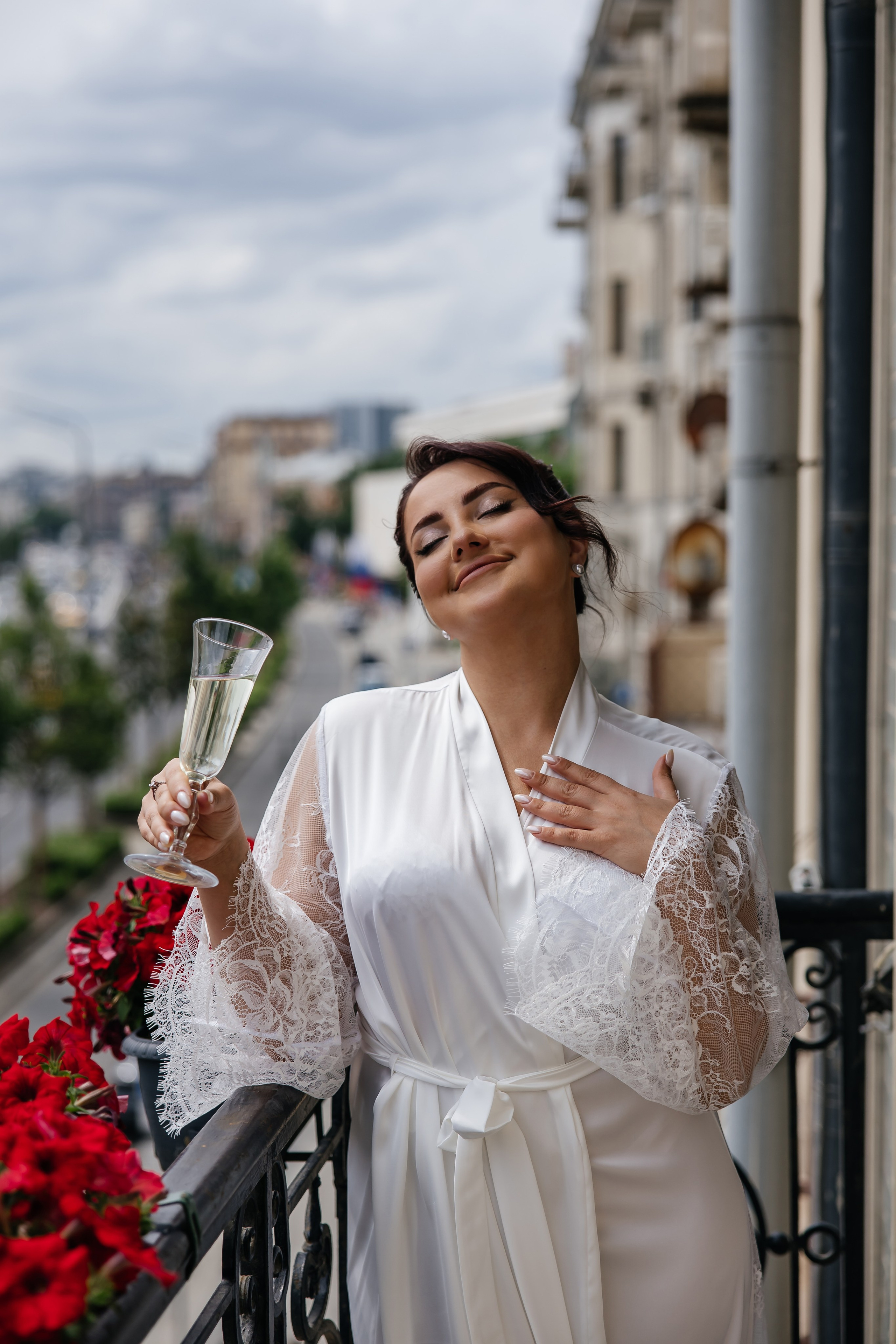 Сборы, прогулка, роспись. Фотограф, видеограф на свадьбу в Москве Никита Назаров