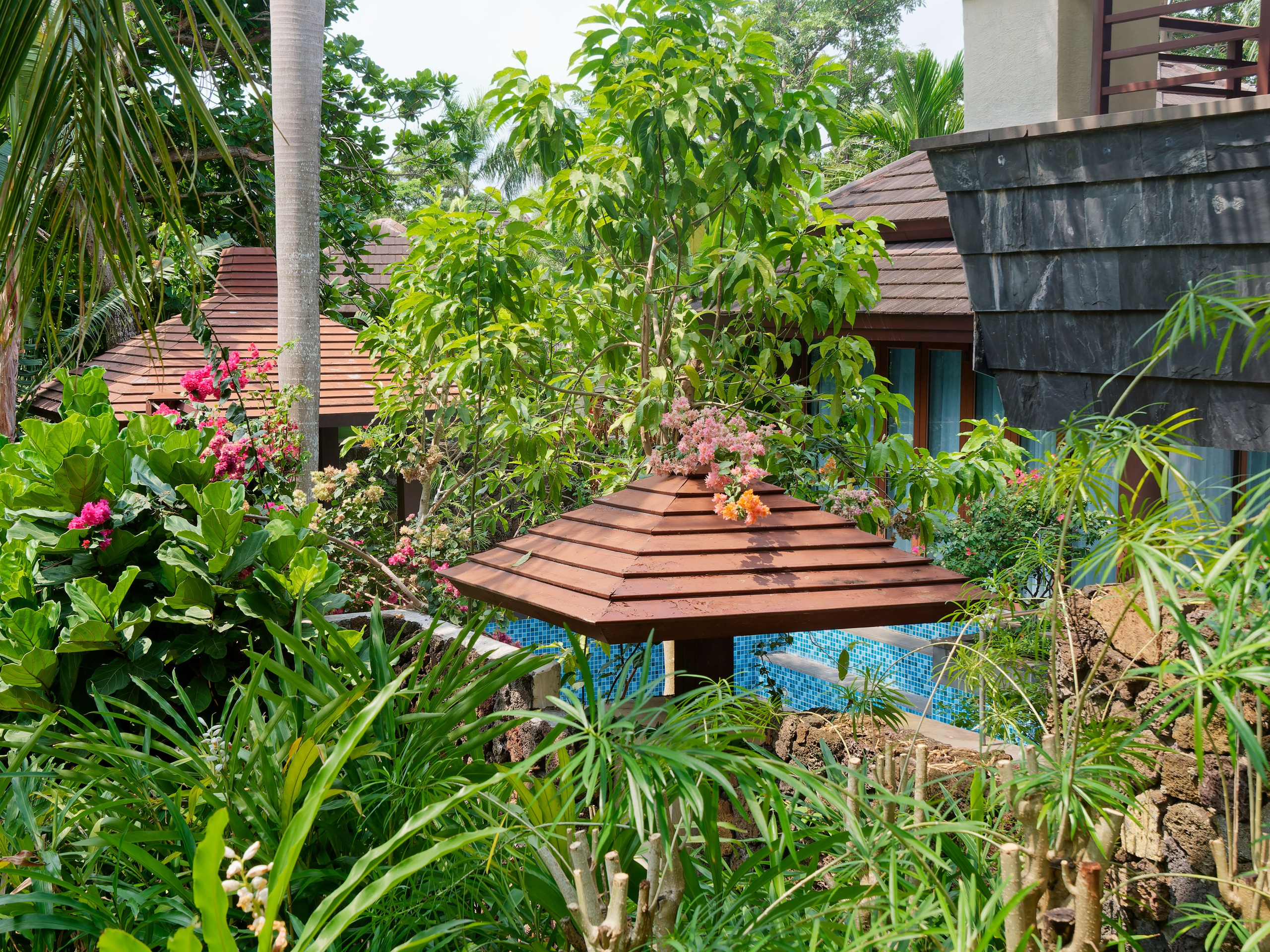 Хайнань 2026, отель «Stony Brook Villa Jianguo Resort Sanya 4*». Фотопрогулки по Миру