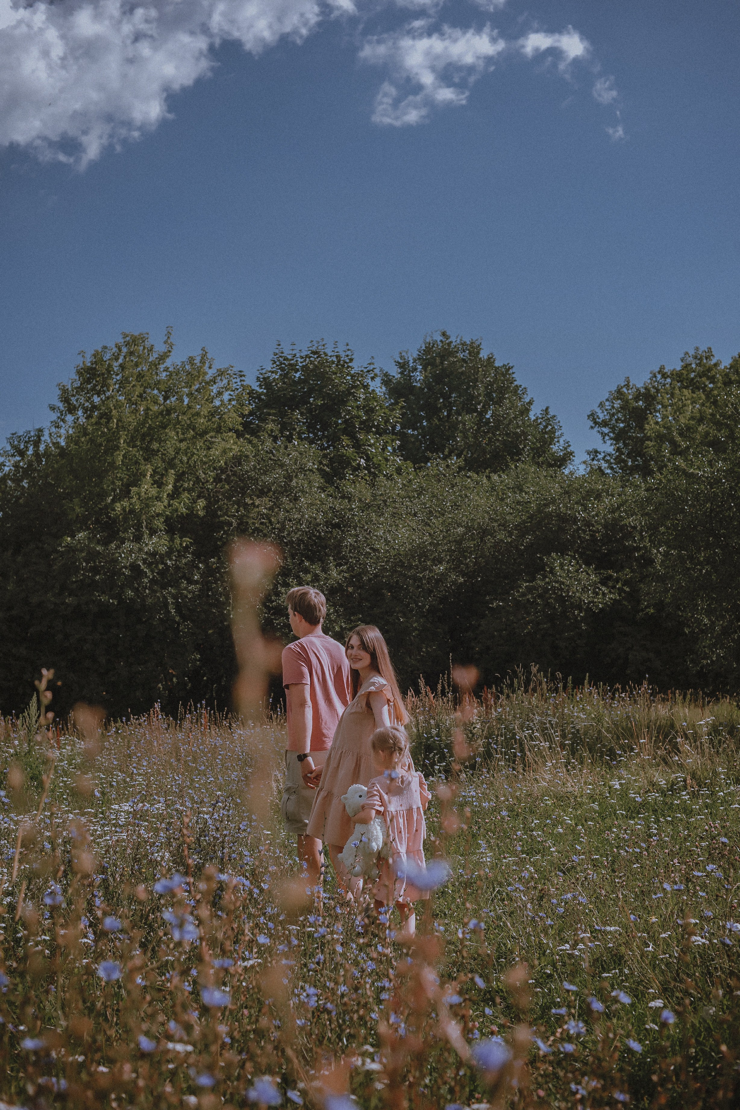 1+1=4. Свадебный и семейный фотограф в Москве Сажина Кристина КиМ. Свадебный оператор в Москве Сажин Максим