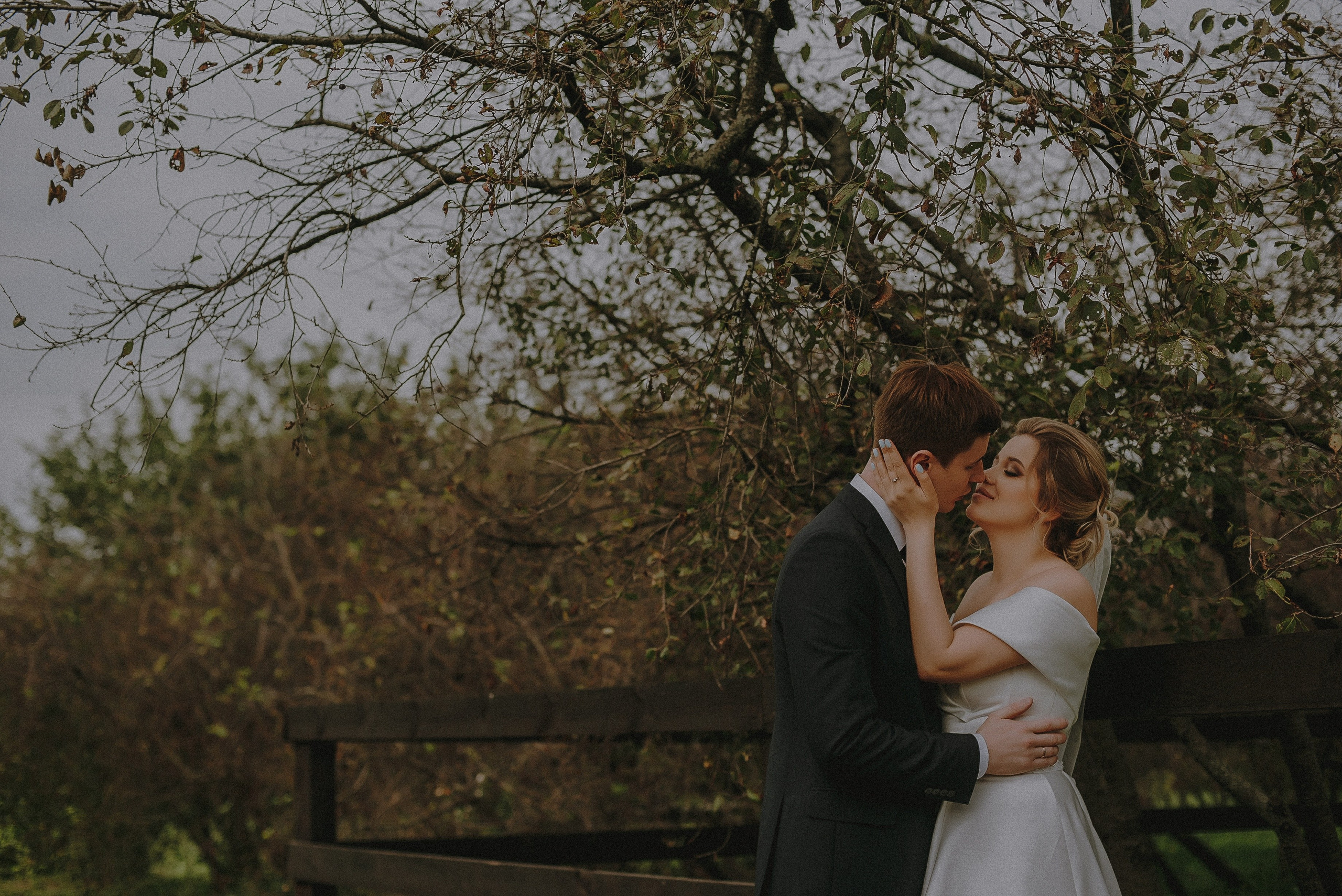 Love.txt: В плену прикосновений. Свадебный и семейный фотограф в Москве Сажина Кристина КиМ. Свадебный оператор в Москве Сажин Максим