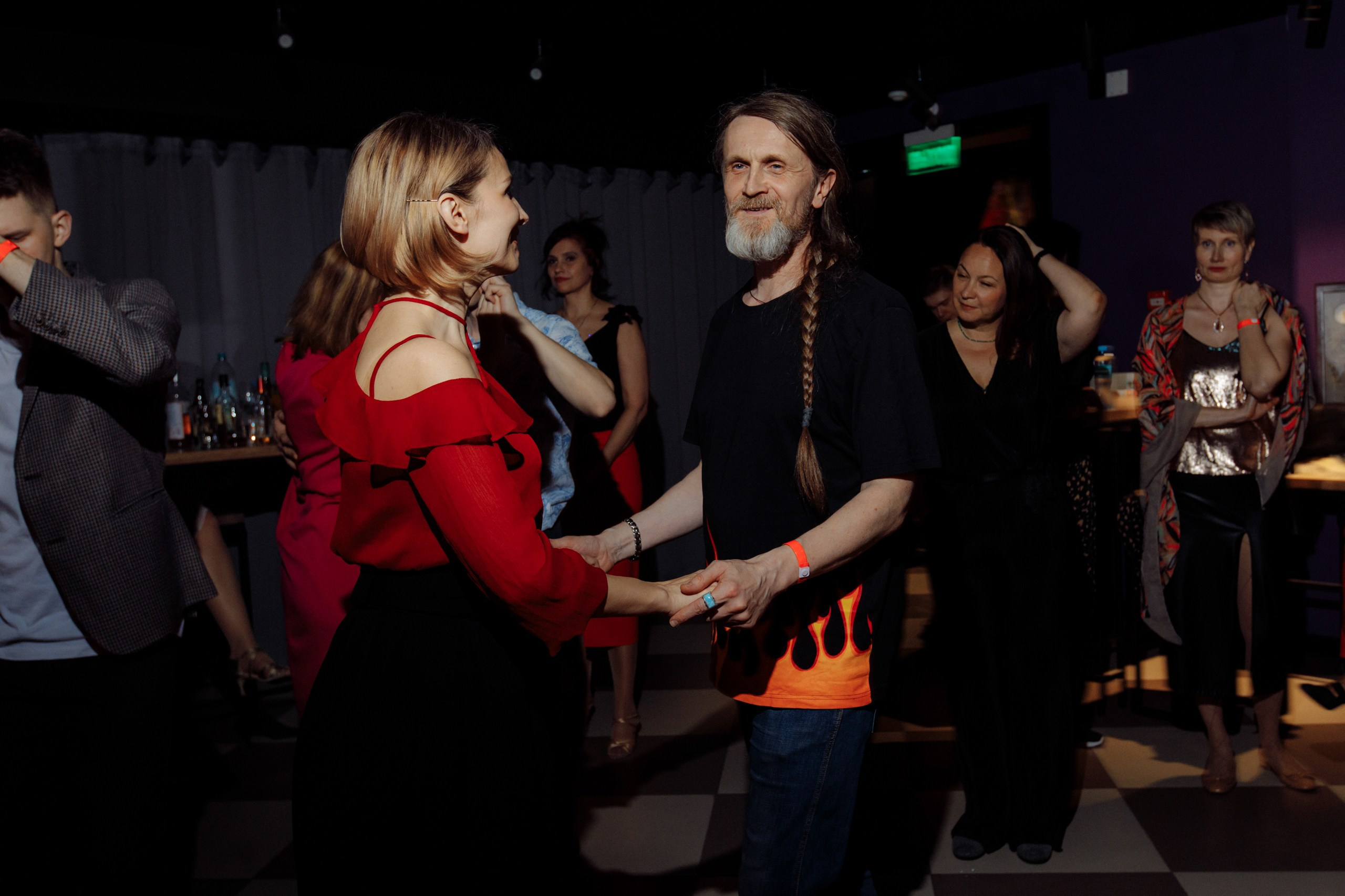 ISALSА. Вечеринка в школе танцев. Свадебный фотограф в Ярославле Анастасия Архипова