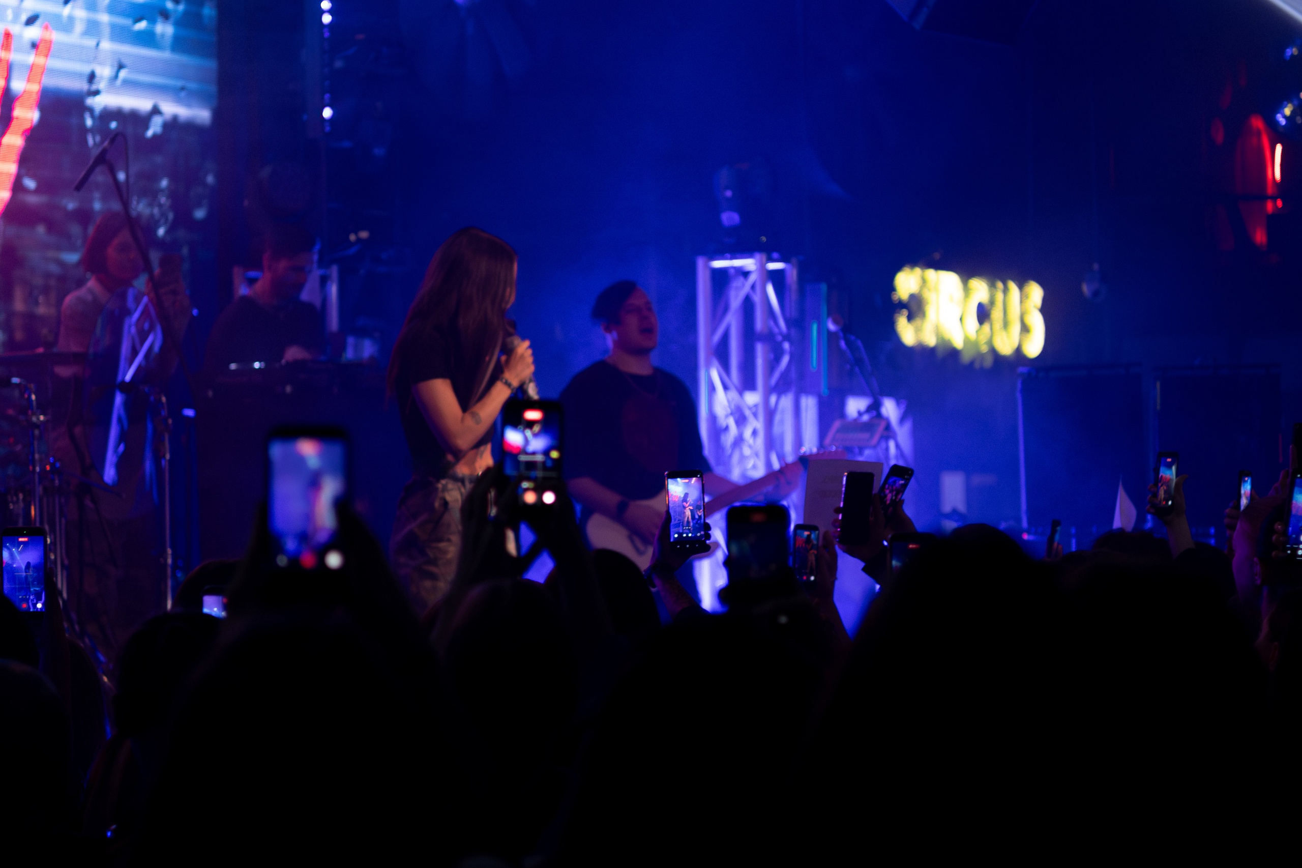 Mary Gu в Красноярске. Фотограф Красноярск съемки лавстори, фотосессия в студии, портретная съемка, творческие фотосессии