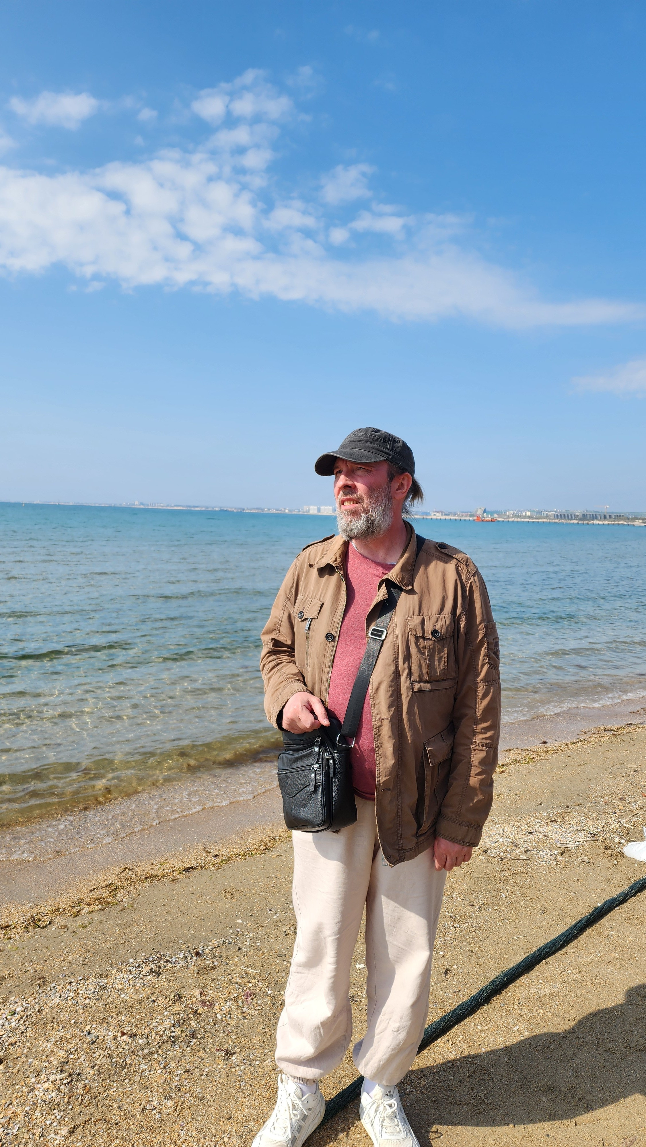 2025-04-24 Анапа: Море. Собор Отрасли