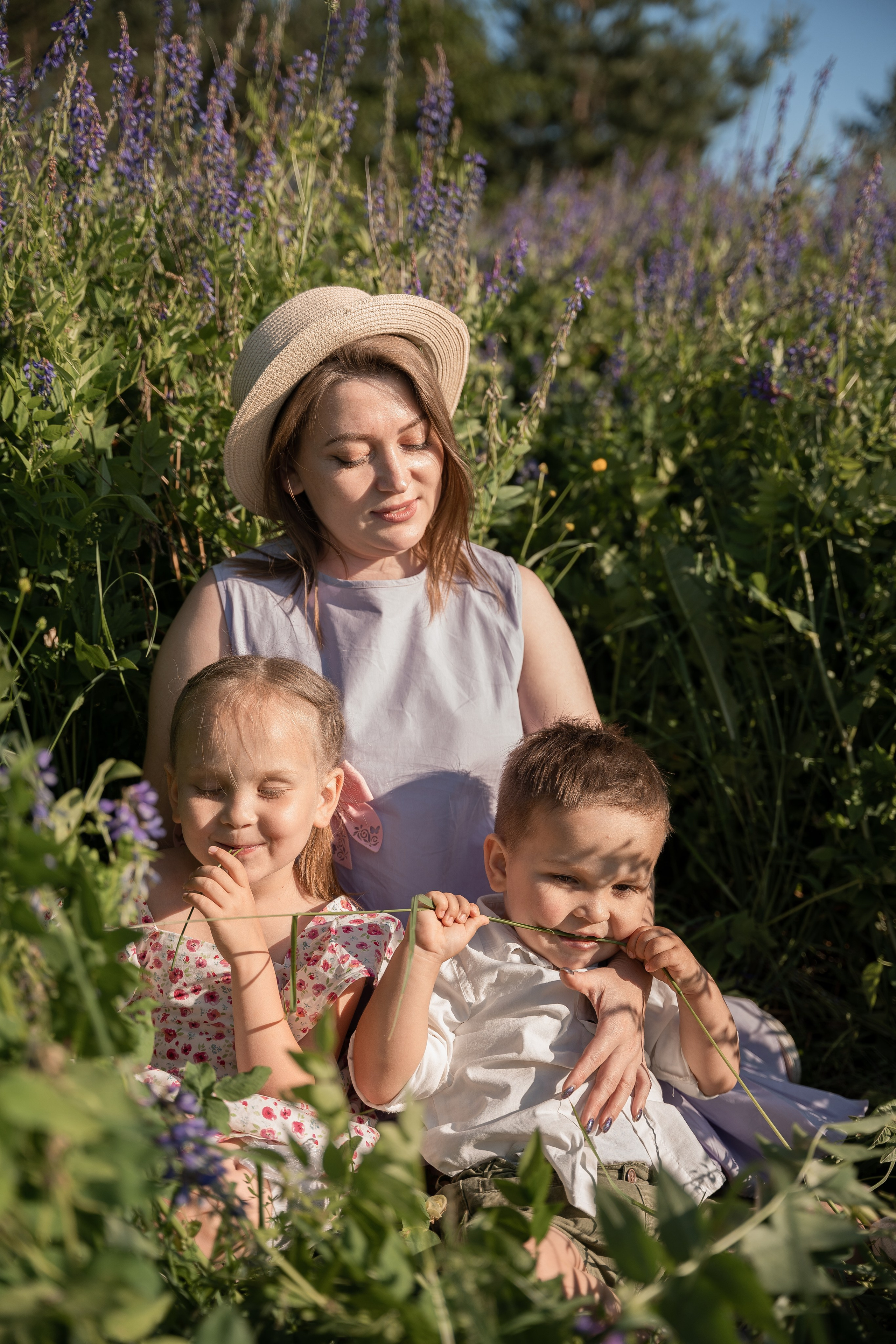 Нет ничего теплее, чем объятия мамы