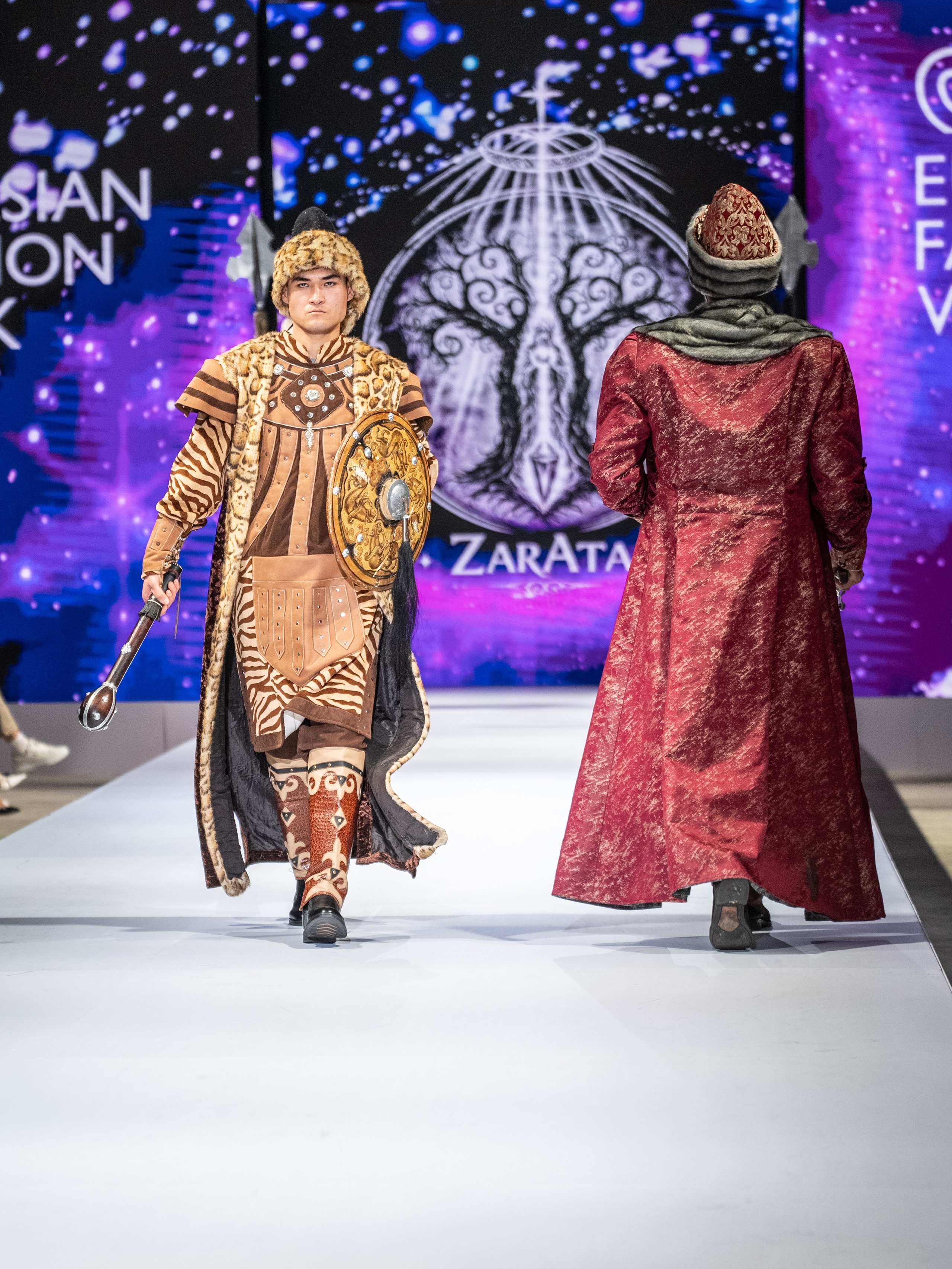 EURASIAN FASHION WEEK Lo Zarata. Сайт Алматинского НЮ АРТ, будуар и фэшн фотографа Дениса Карпенко