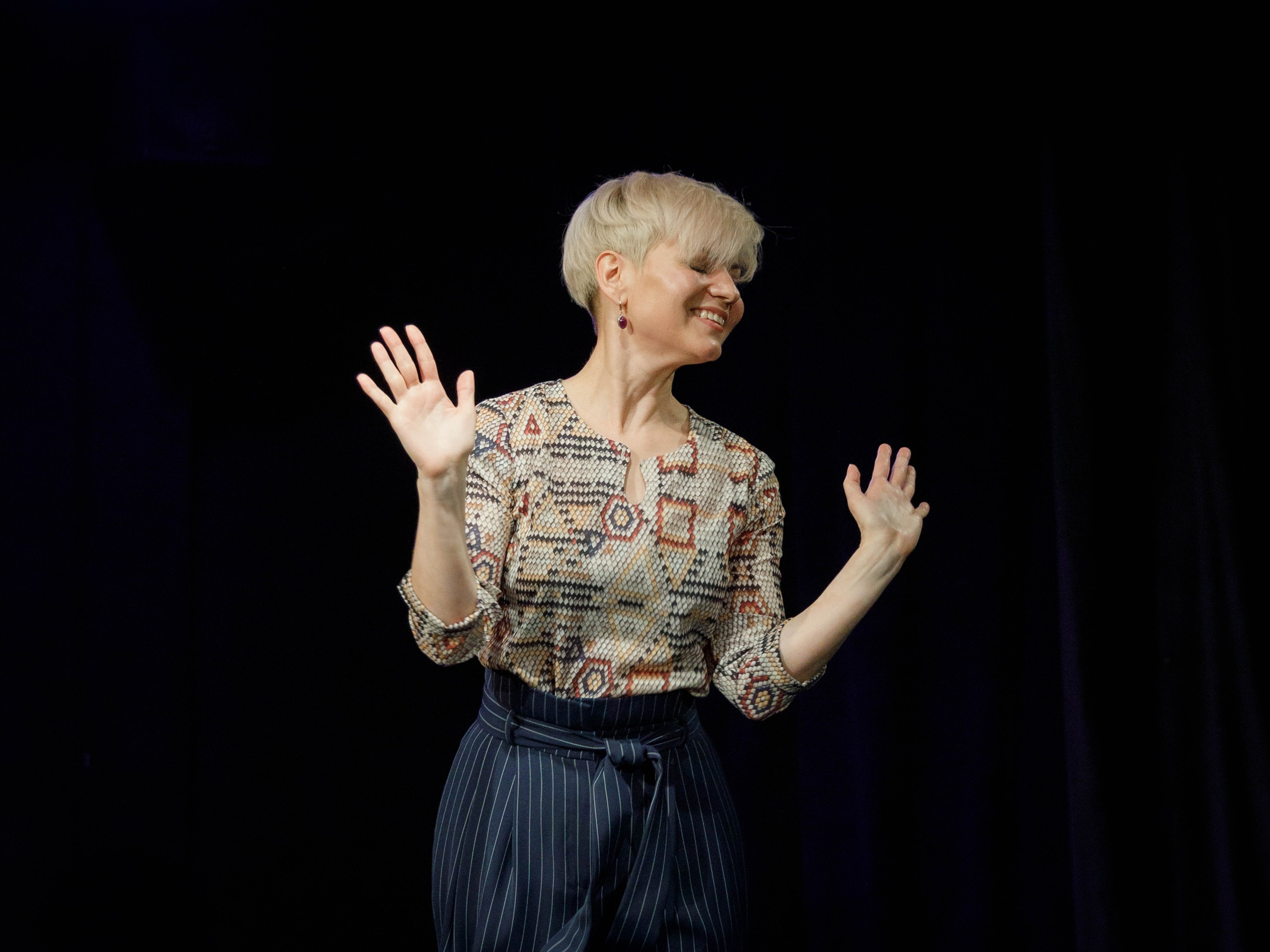 Спектакль «Старомодная комедия». Репортажный фотограф в Новосибирске Алена Помазунова