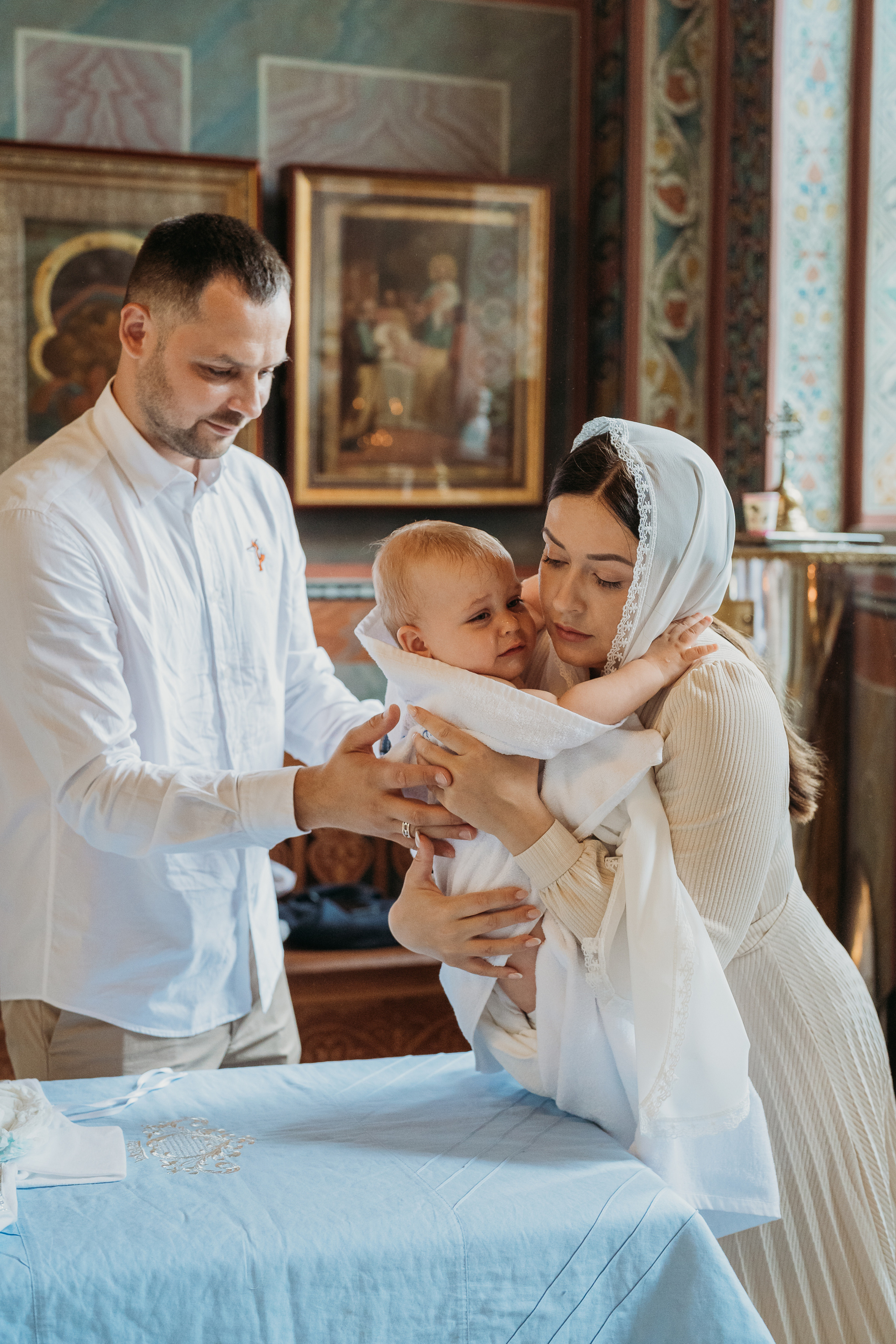 Фотограф на крещение Фотограф на крестины Крещение ребенка Крещение младенца Православный фотограф Фотосъемка в храме Можно ли фотографировать в храме Как подготовиться к крещению ребенка красивый фотографии Фотограф на крещение Москва найти Фотограф на крещение недорого Крещение ребенка в православном храме