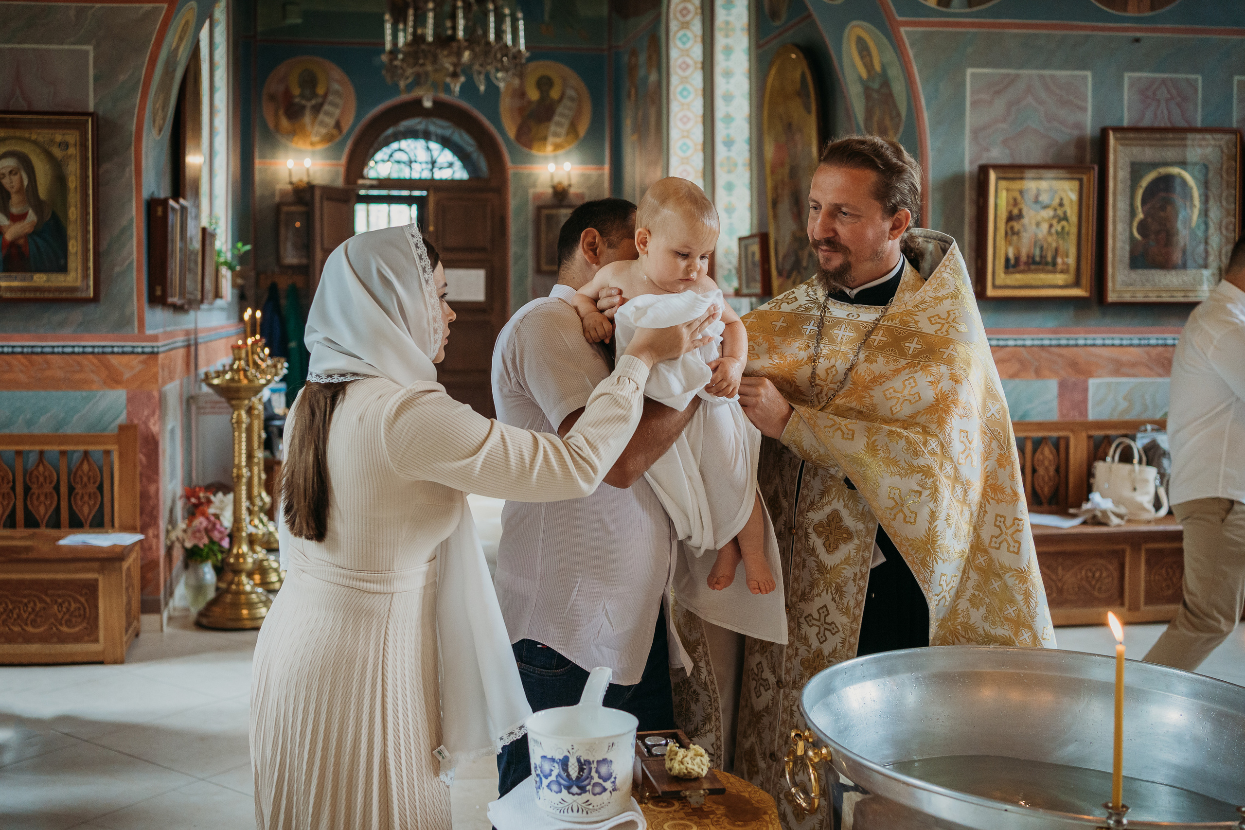 Фотограф на крещение Фотограф на крестины Крещение ребенка Крещение младенца Православный фотограф Фотосъемка в храме Можно ли фотографировать в храме Как подготовиться к крещению ребенка красивый фотографии Фотограф на крещение Москва найти Фотограф на крещение недорого Крещение ребенка в православном храме