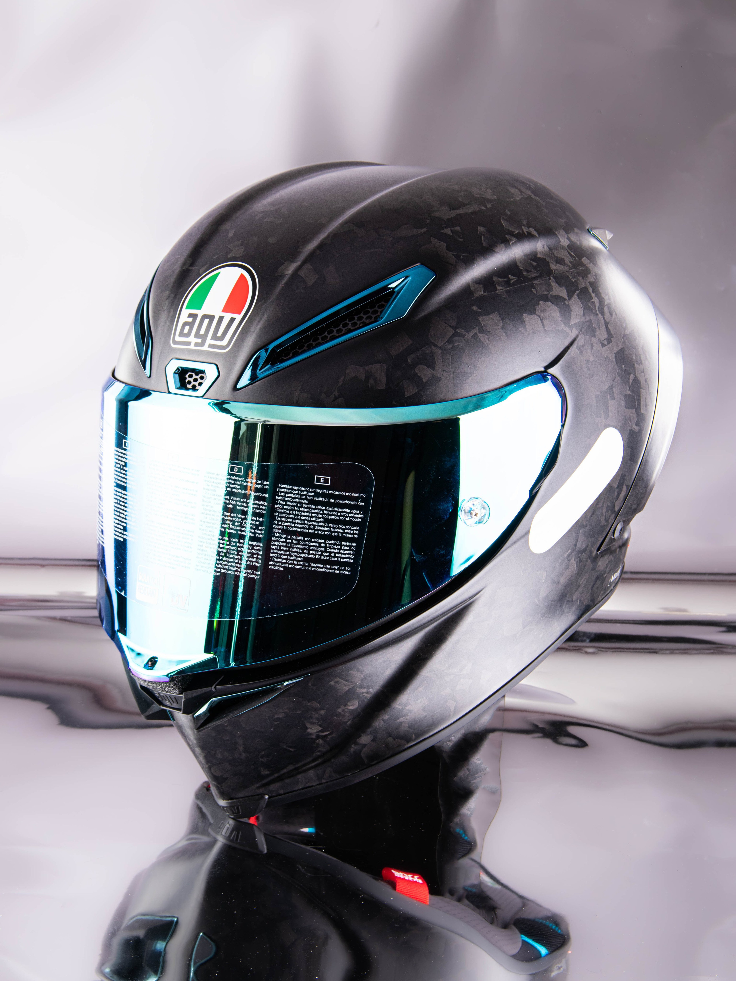 Мотоциклетный шлем. «Матрица»