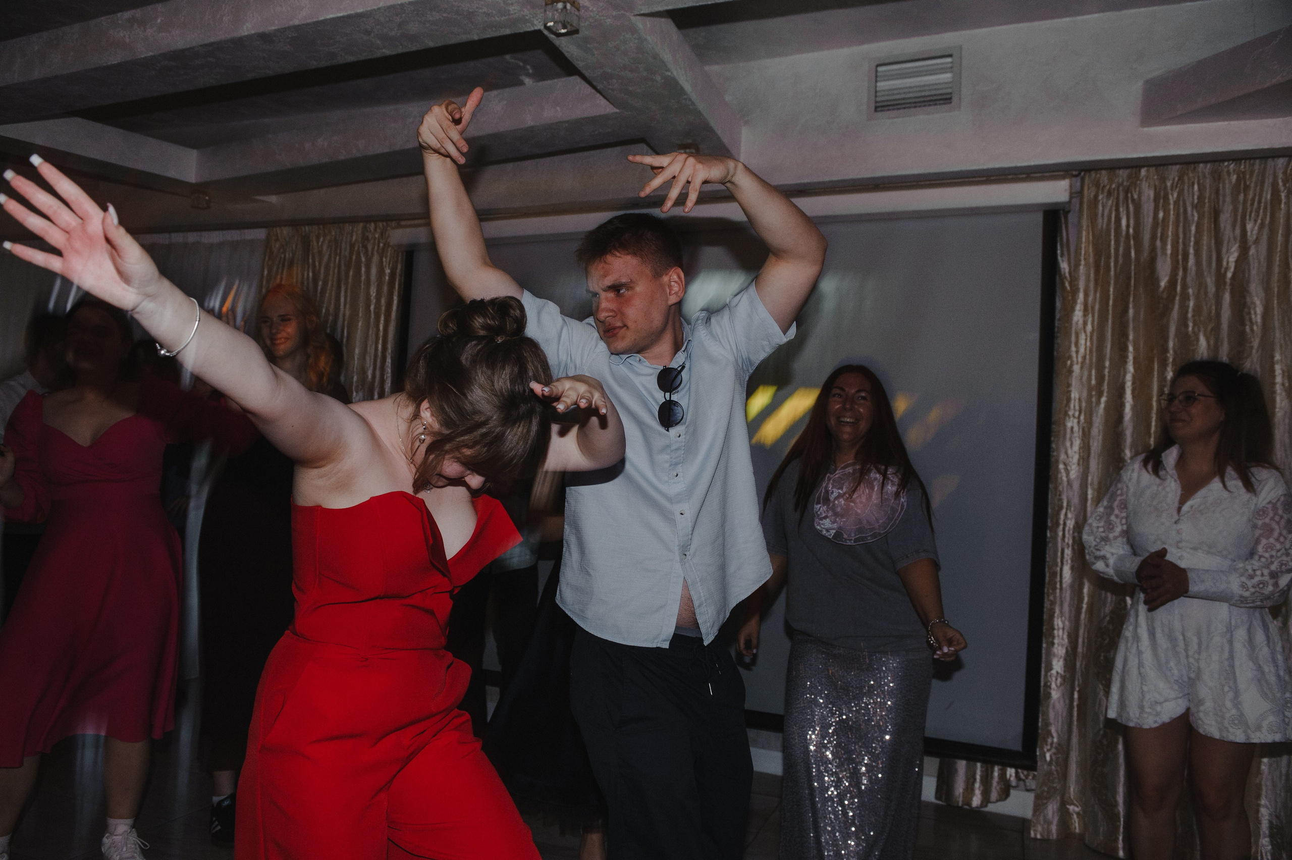 Выпускной 2024. Дмитрий Черяник свадебный и семейный фотограф