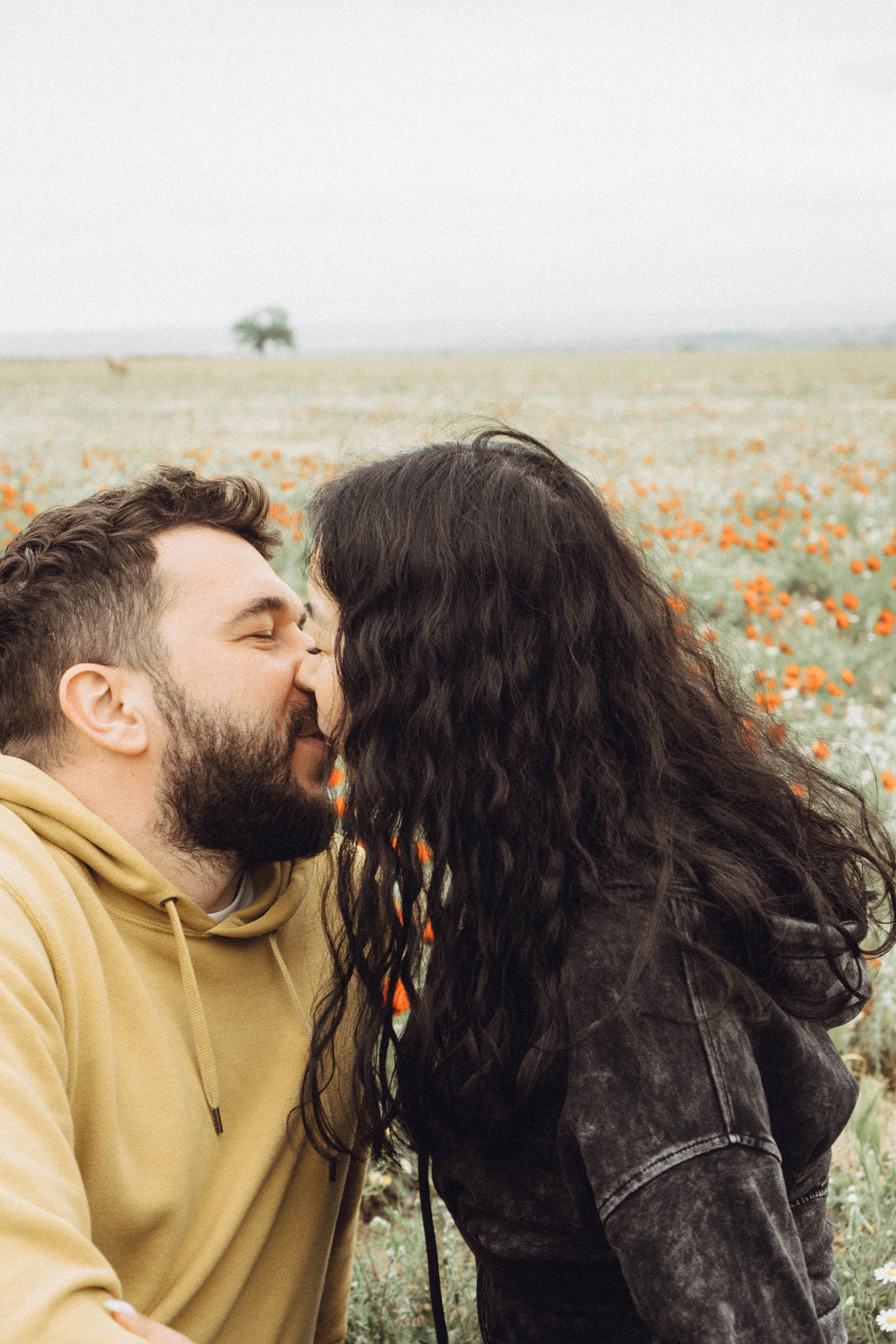 Любовь в маковом поле. Профессиональный фотограф, Санкт-Петербург — Виктория Богомолова