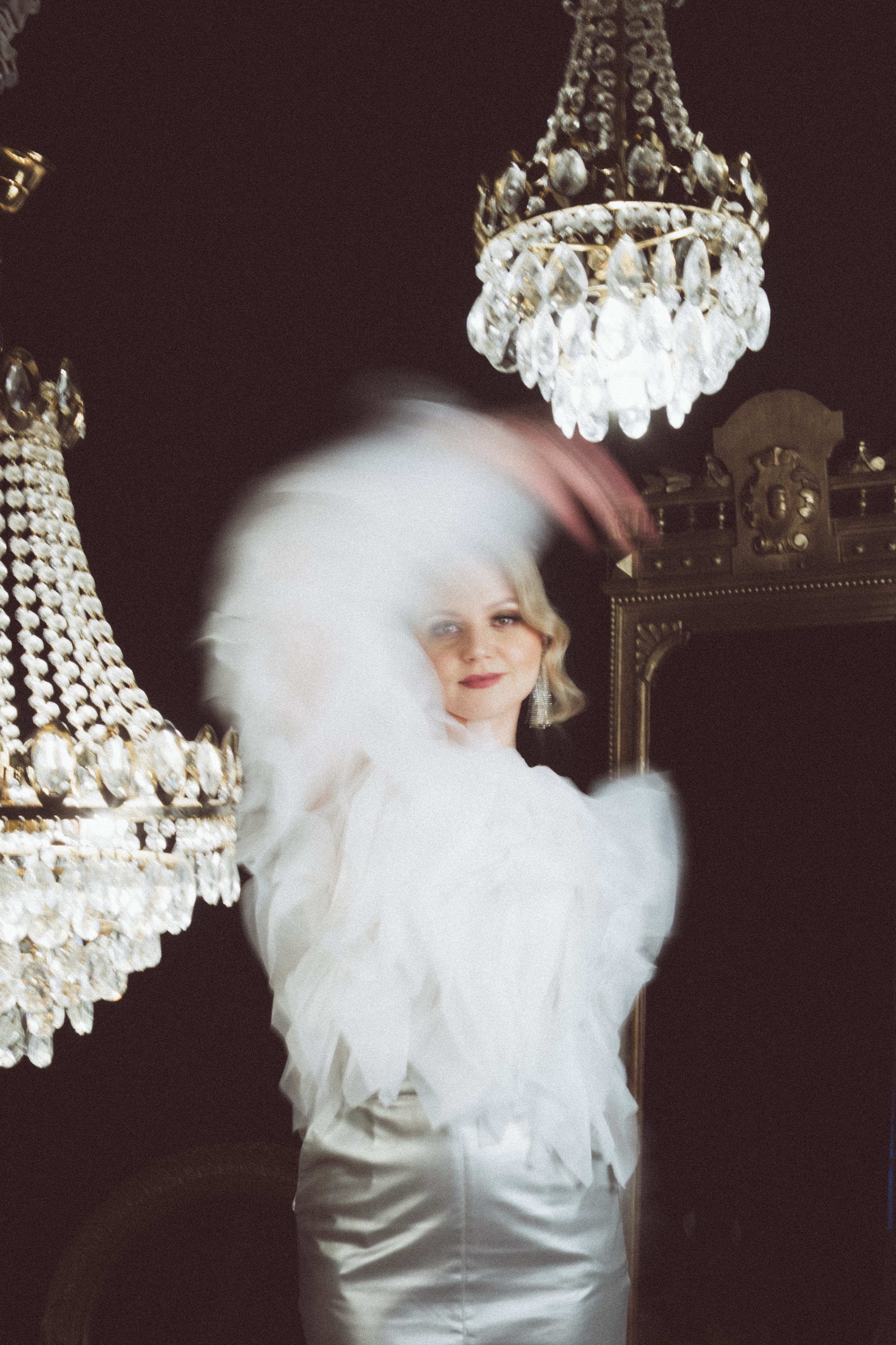 НОВОГОДНЯЯ ФОТОСЕСИИЯ В СТУДИИ ДЛЯ ДЕВУШКИ И ПРОГУЛКА ПО ЧЕРНЫШЕВСКОЙ. Профессиональный фотограф, Санкт-Петербург — Виктория Богомолова