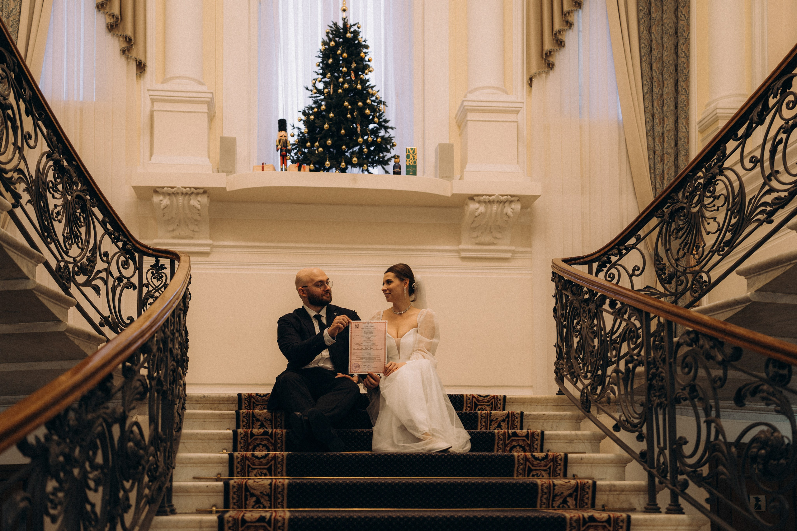 СВАДЕБНАЯ СЬЕМКА ВО ВТОРОМ ДВОРЦЕ (ДЕКАБРЬ) ТАКЖЕ СЬЕМКА В СТУДИИ НА ЧЕРНЫШЕВСКОЙ. Профессиональный фотограф, Санкт-Петербург — Виктория Богомолова