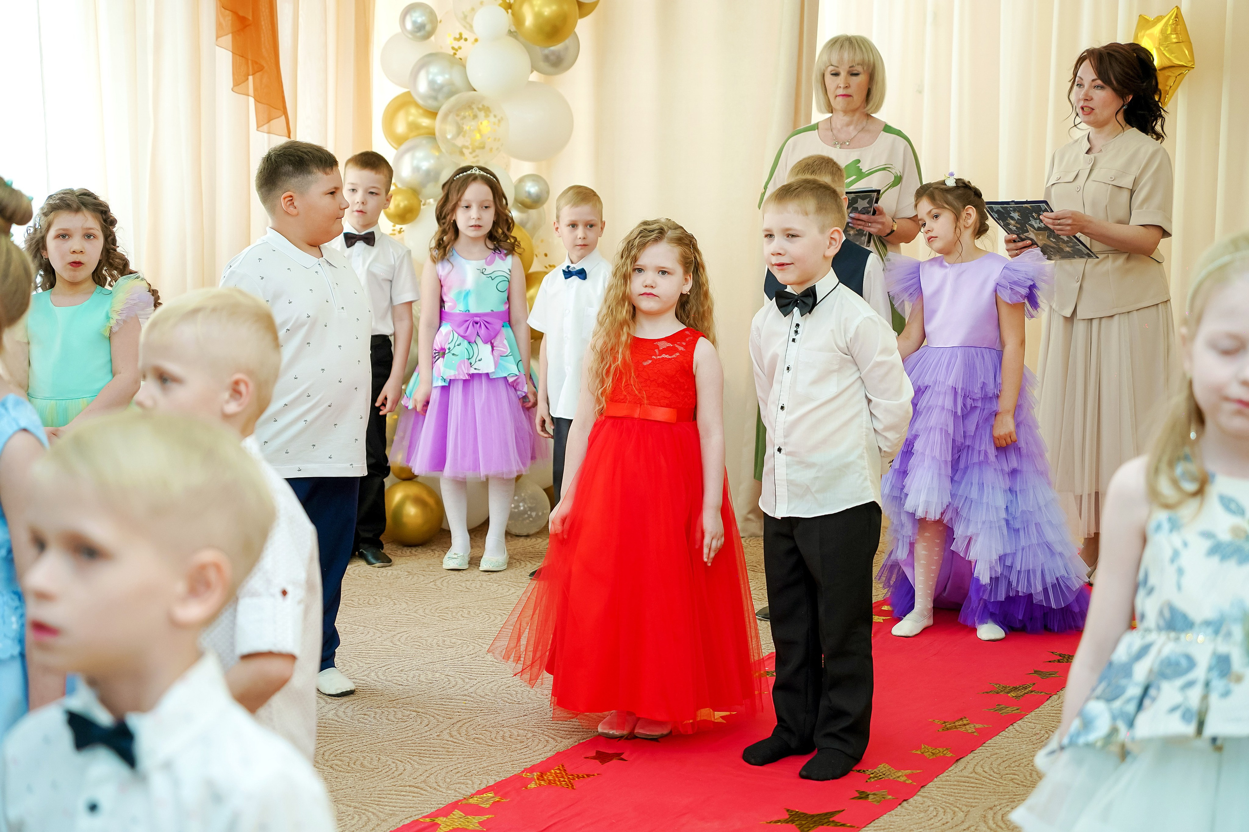 Фотосъемка видеосъёмка фотограф видеооператор новогодних утренников  в. Фотограф, видеооператор Нина Коршунова